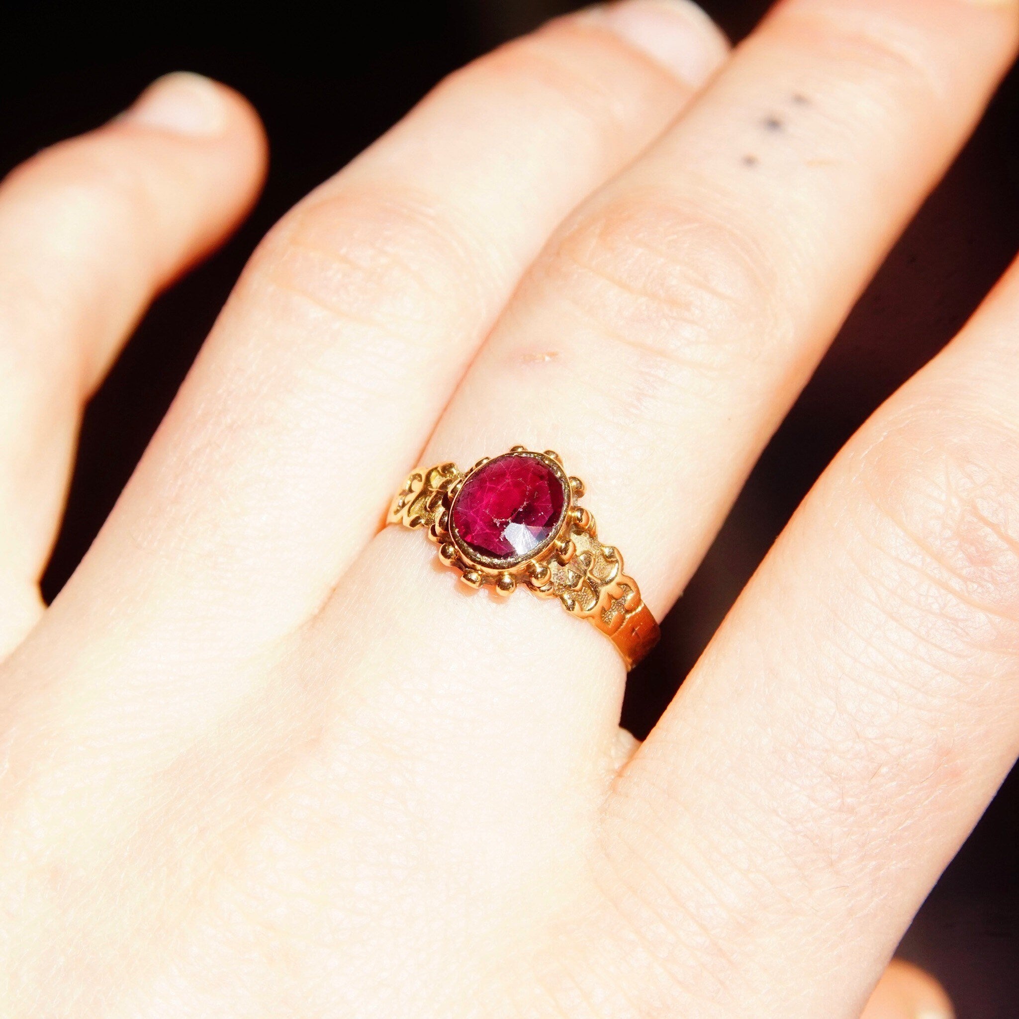 Vintage 10K Gold Garnet Ring, Faceted Gemstone Signet Ring, Decorated Yellow Gold Band, Stackable Ring, Size 8 3/4 US