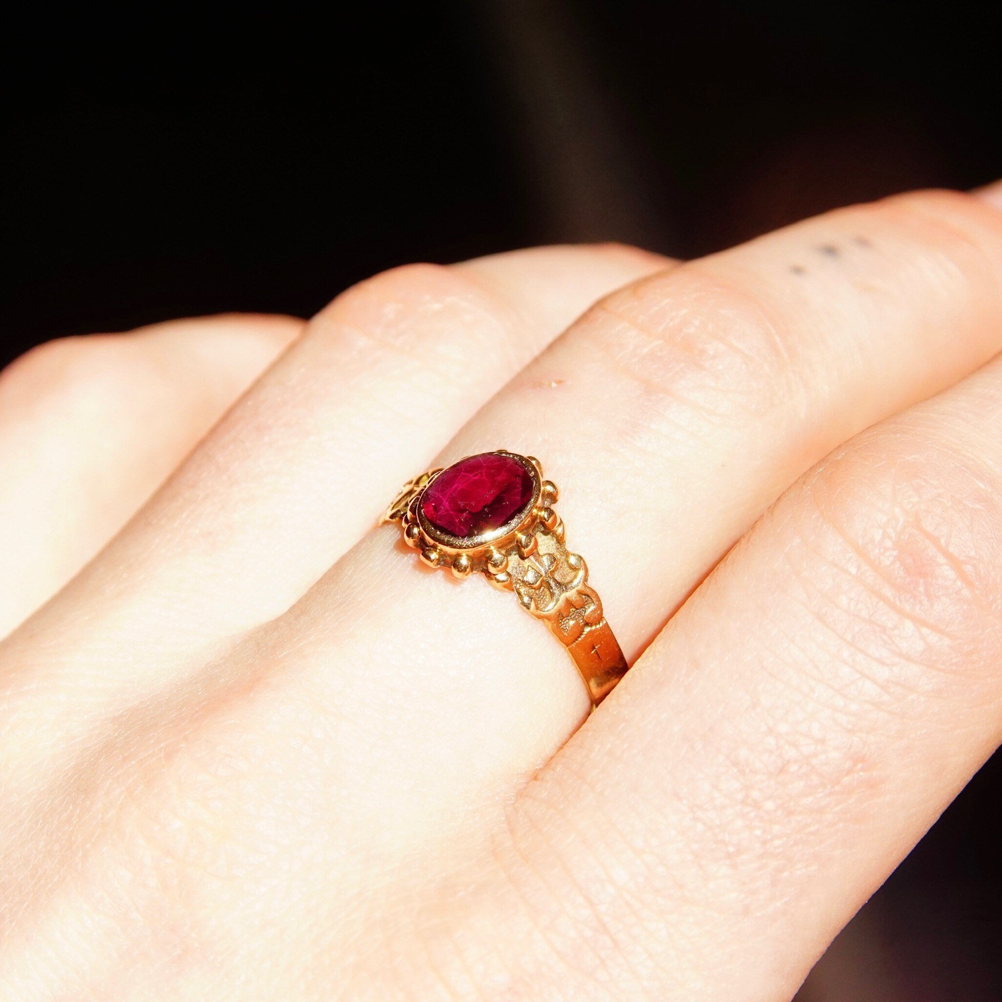 Vintage 10K Gold Garnet Ring, Faceted Gemstone Signet Ring, Decorated Yellow Gold Band, Stackable Ring, Size 8 3/4 US