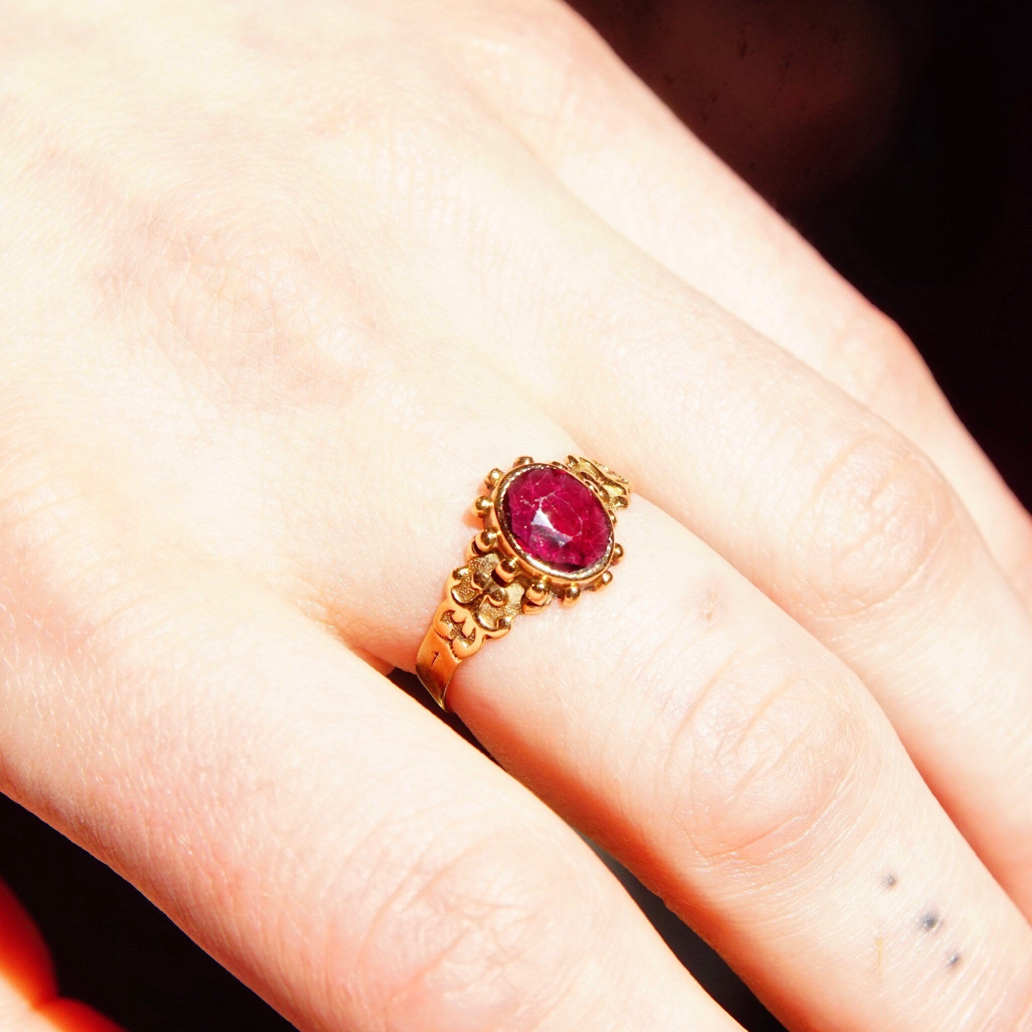 Vintage 10K Gold Garnet Ring, Faceted Gemstone Signet Ring, Decorated Yellow Gold Band, Stackable Ring, Size 8 3/4 US