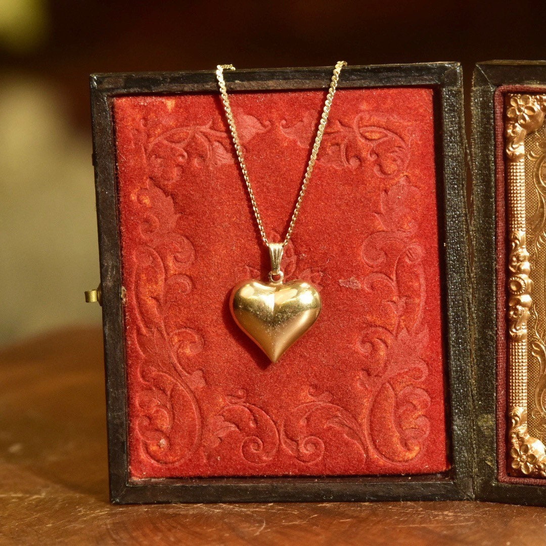 Vintage Puffed 14K Yellow Gold Heart Charm, Dainty Yellow Gold Heart Pendant, Accent Gold Hoop Earring Charm, Cute 585 Accessories, 3/4"