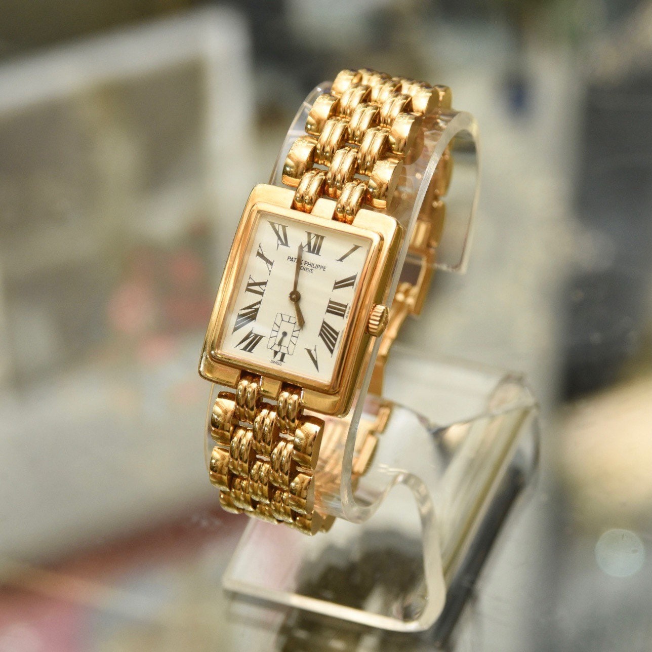 Vintage 1990s PATEK PHILIPPE Gondolo Solid 18K Gold Link Wrist Watch, 18 Jewel Movement, 5010/1 Swiss 215, 25m Water Resistant