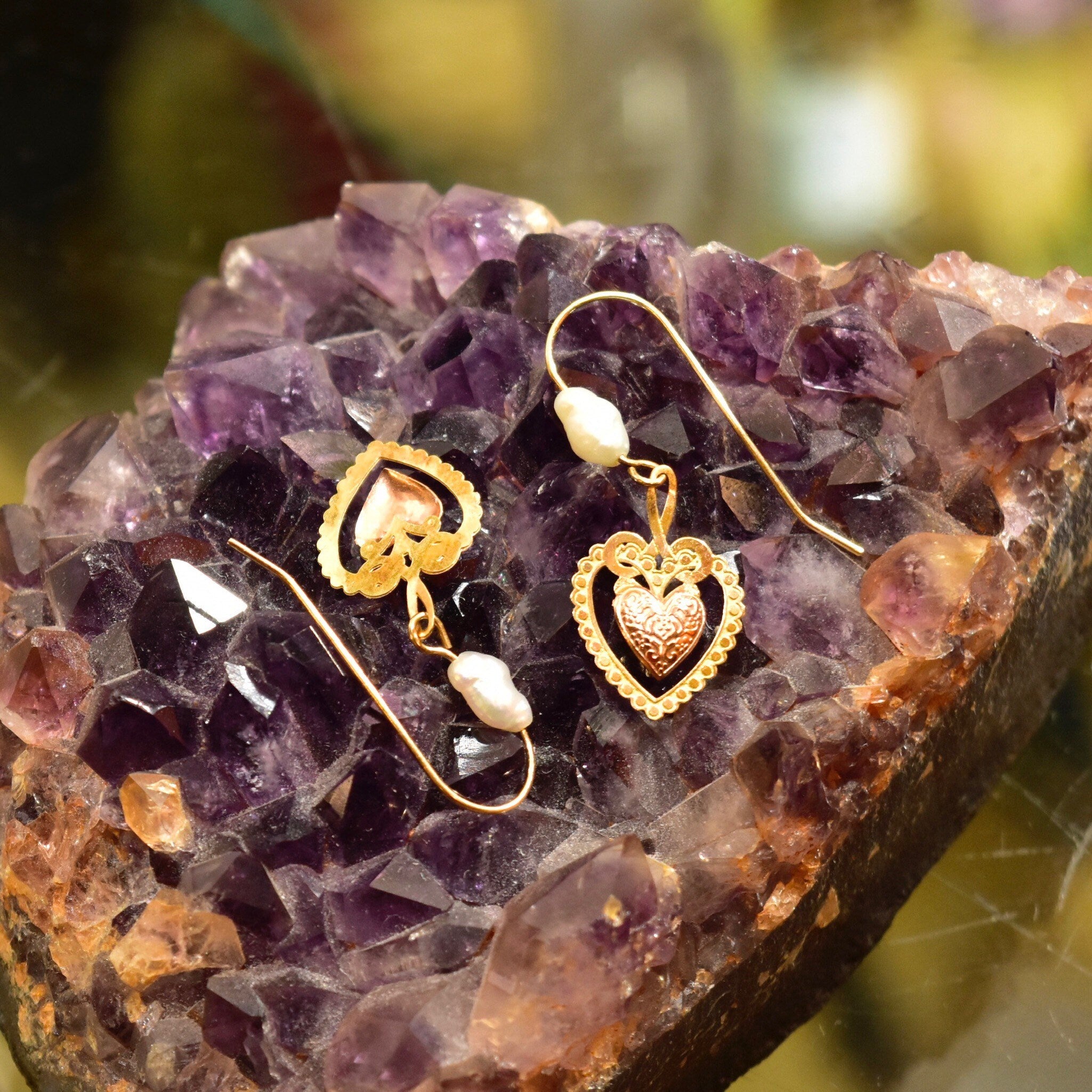 Vintage 14K Yellow & Rose Gold Heart Baroque Pearl Dangle Earrings, Dainty Gold French Hook Earrings, Engraved Doily Designs, 1 1/8" L