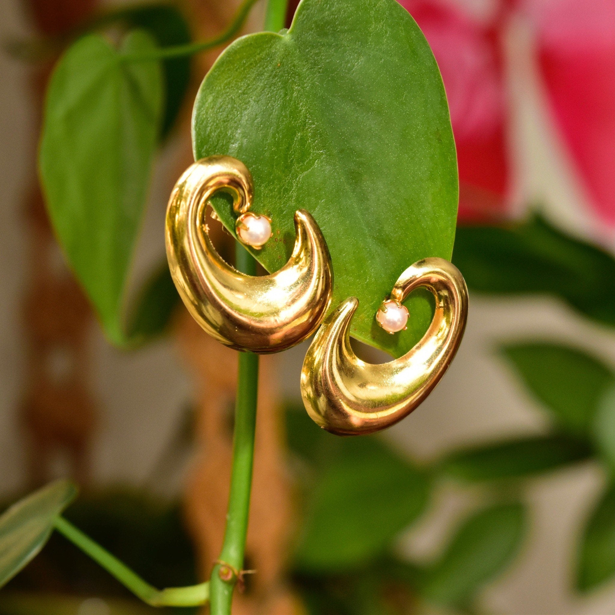 Vintage 14K Gold Swirl Pearl Stud Dangle Earrings, Mid-Century Modern, Elegant 585 Earrings, 1 1/8" L