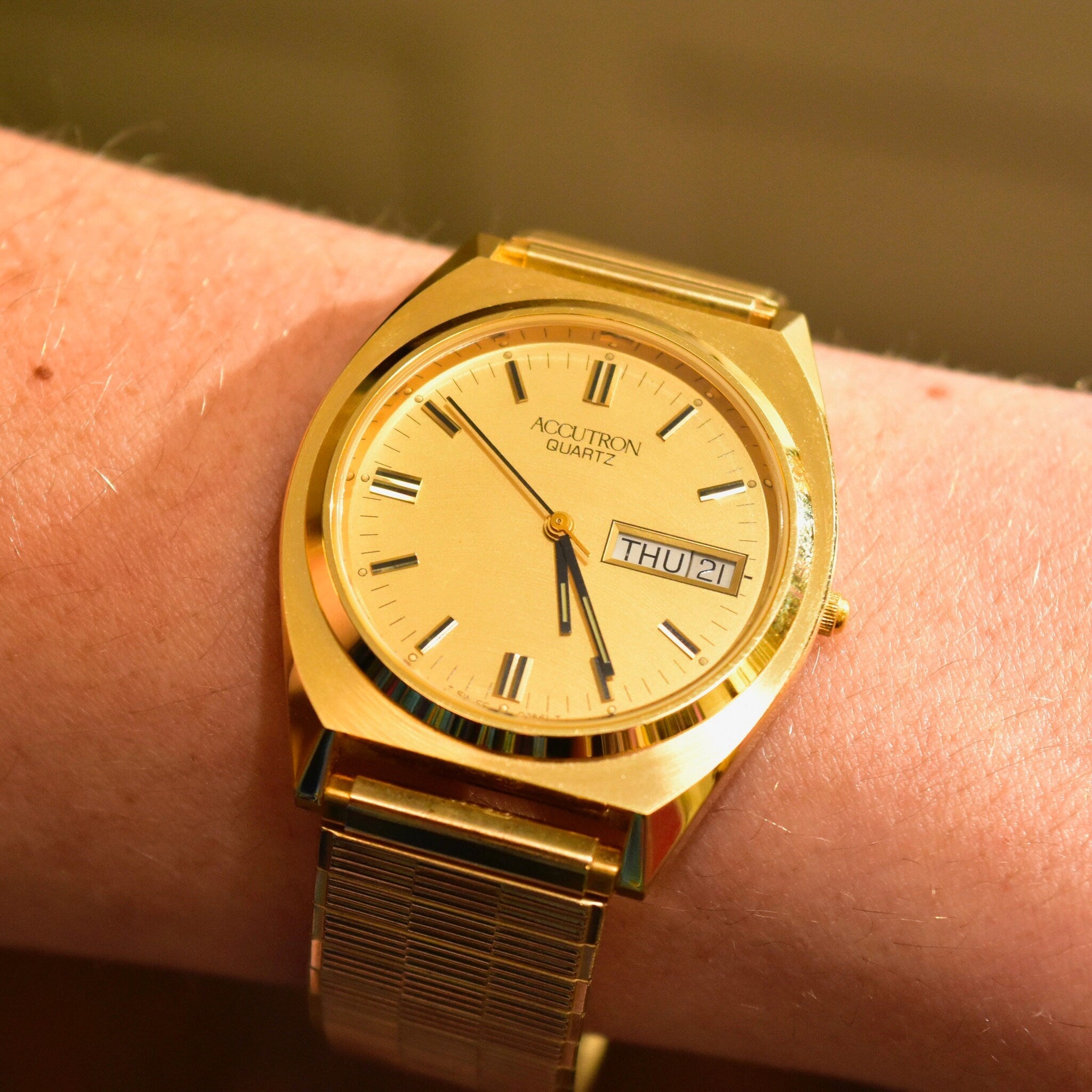 Vintage 1988 Bulova Accutron Gold Tone Swiss Quartz Day/Date Wristwatch W/ Original Box & Papers, Speidel Two-Tone Stretch Band, 7"