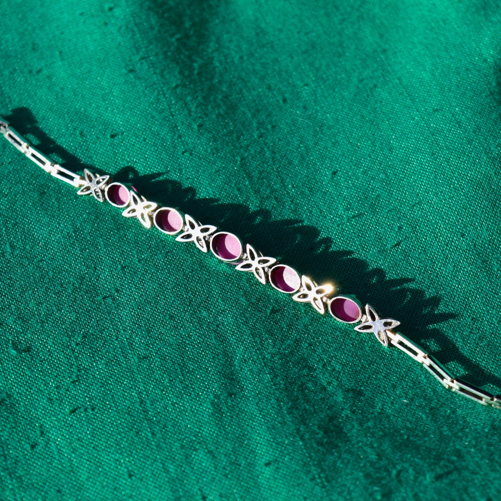Vintage Sterling Silver Pink Star Sapphire Link Bracelet, Synthetic Gemstone Cabochon Asterisms, Diamond-Cut Leaf Links, 7 1/8" L