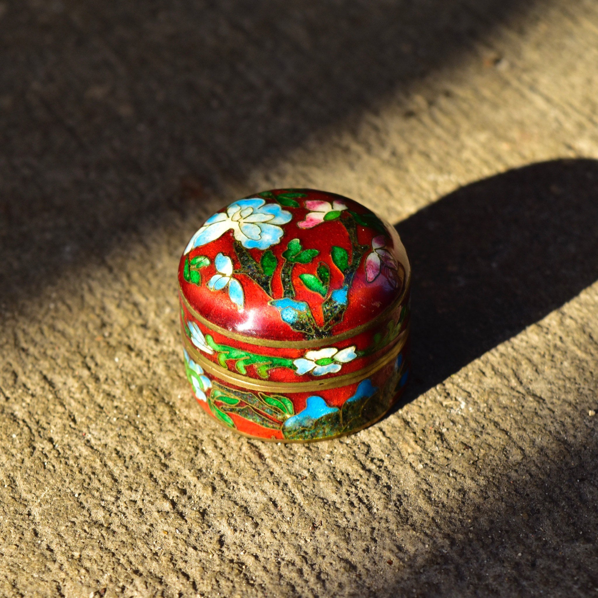 Vintage Chinese Cloisonn Enamel Pill Box, Vibrant Red & Royal Blue Enamel, Floral Motifs, Tiny Decorative Jewelry Box, 34mm