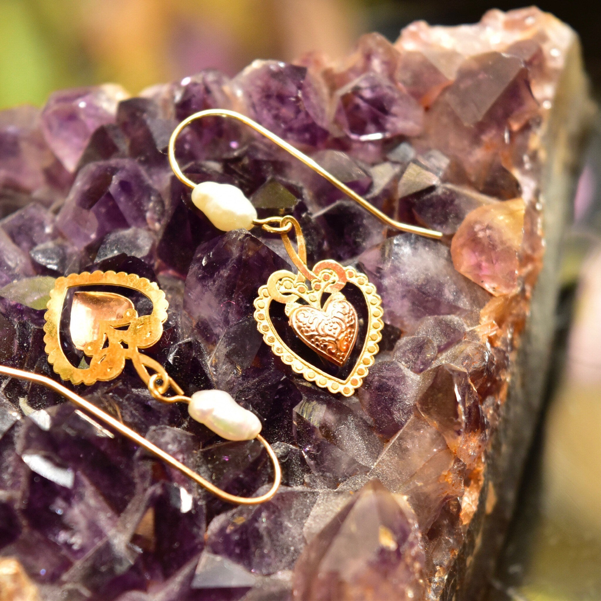 Vintage 14K Yellow & Rose Gold Heart Baroque Pearl Dangle Earrings, Dainty Gold French Hook Earrings, Engraved Doily Designs, 1 1/8" L
