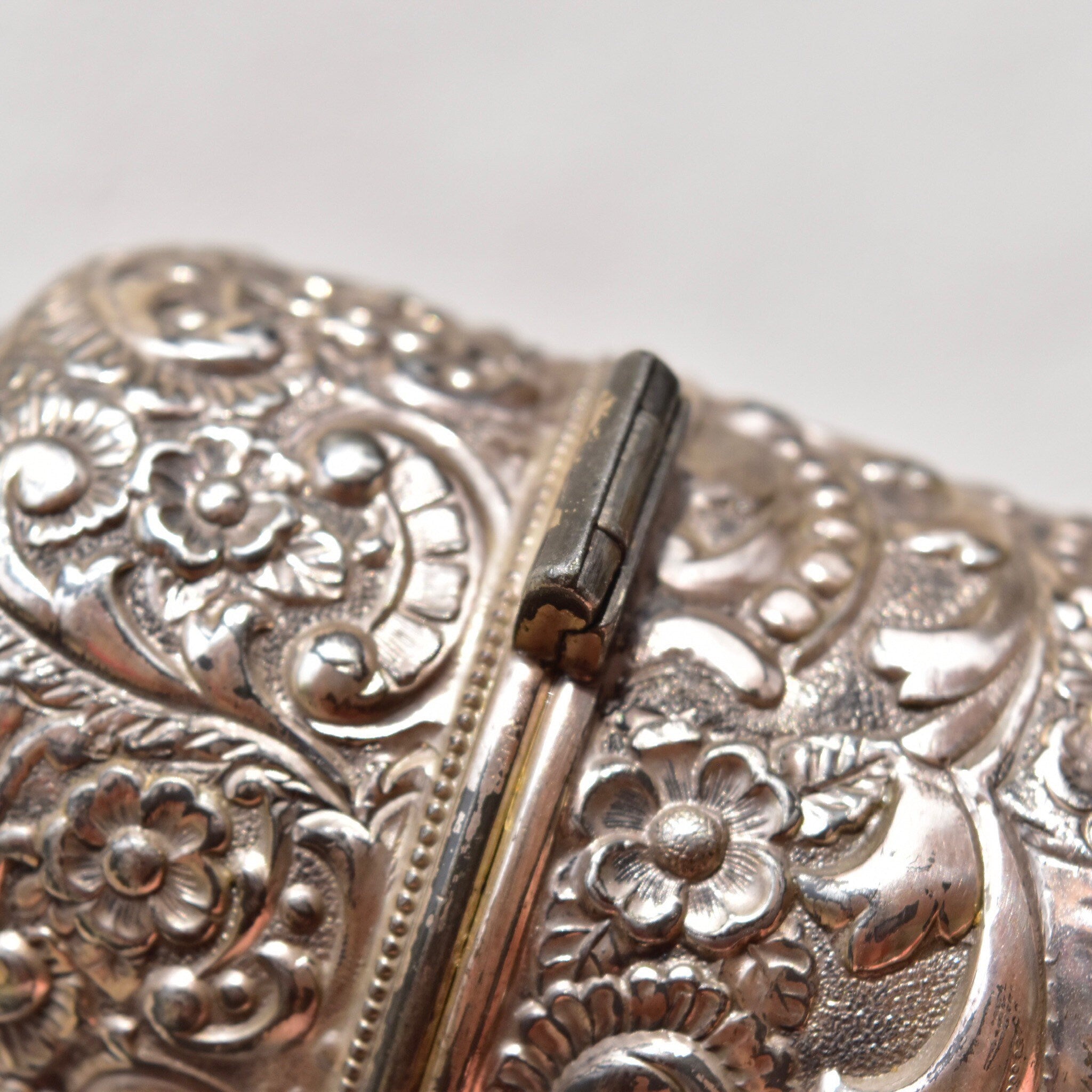 Antique Wilcox Company Repousse Perfume Bottle Holder #3385, Quadruple Silver Plated, Art Nouveau Floral/Scroll Designs, 4 1/4"