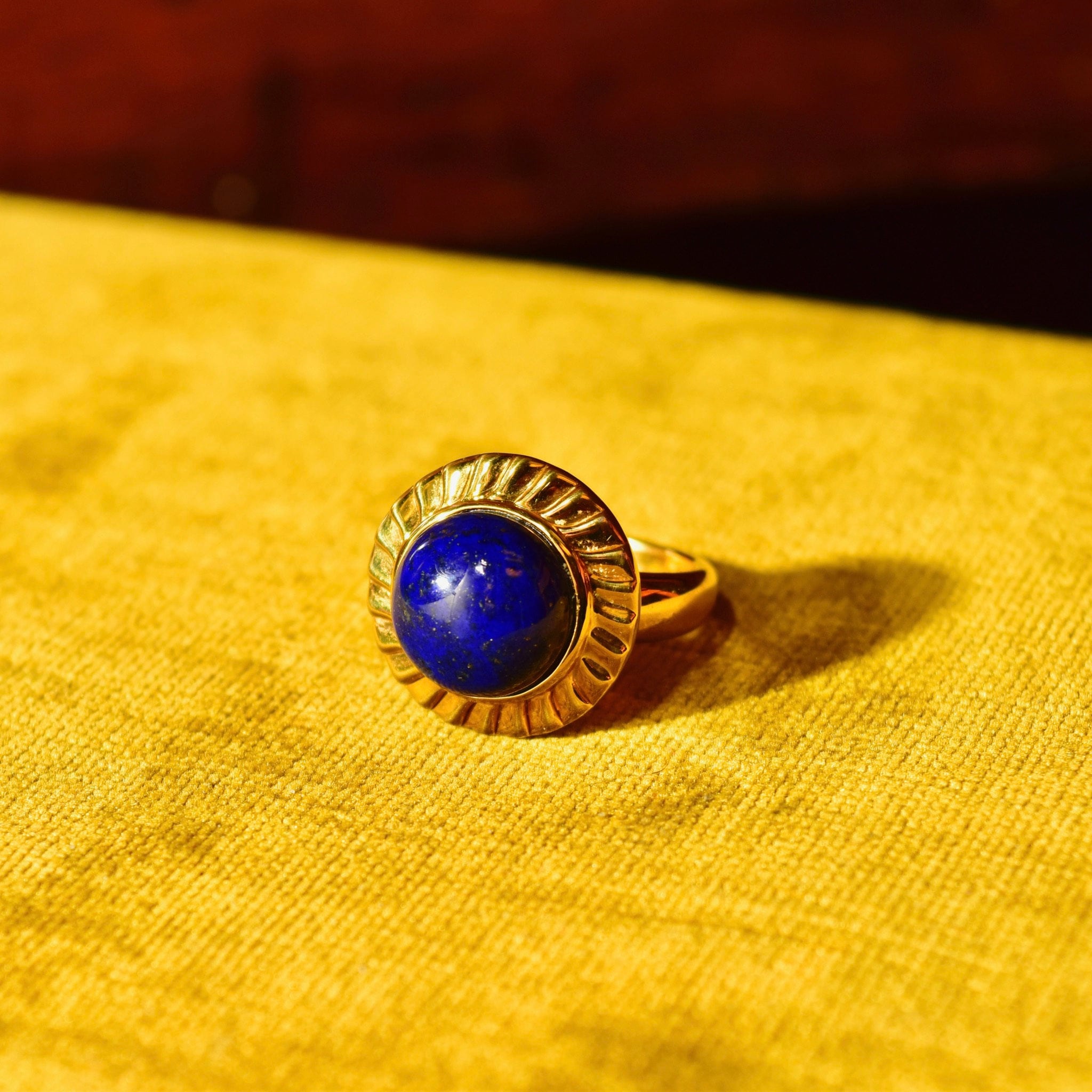 14K Lapis Lazuli Cabochon Ring, Hollow Yellow Gold Cocktail Ring, Cobalt Blue Gemstone Solitaire, Size 7 1/2 US