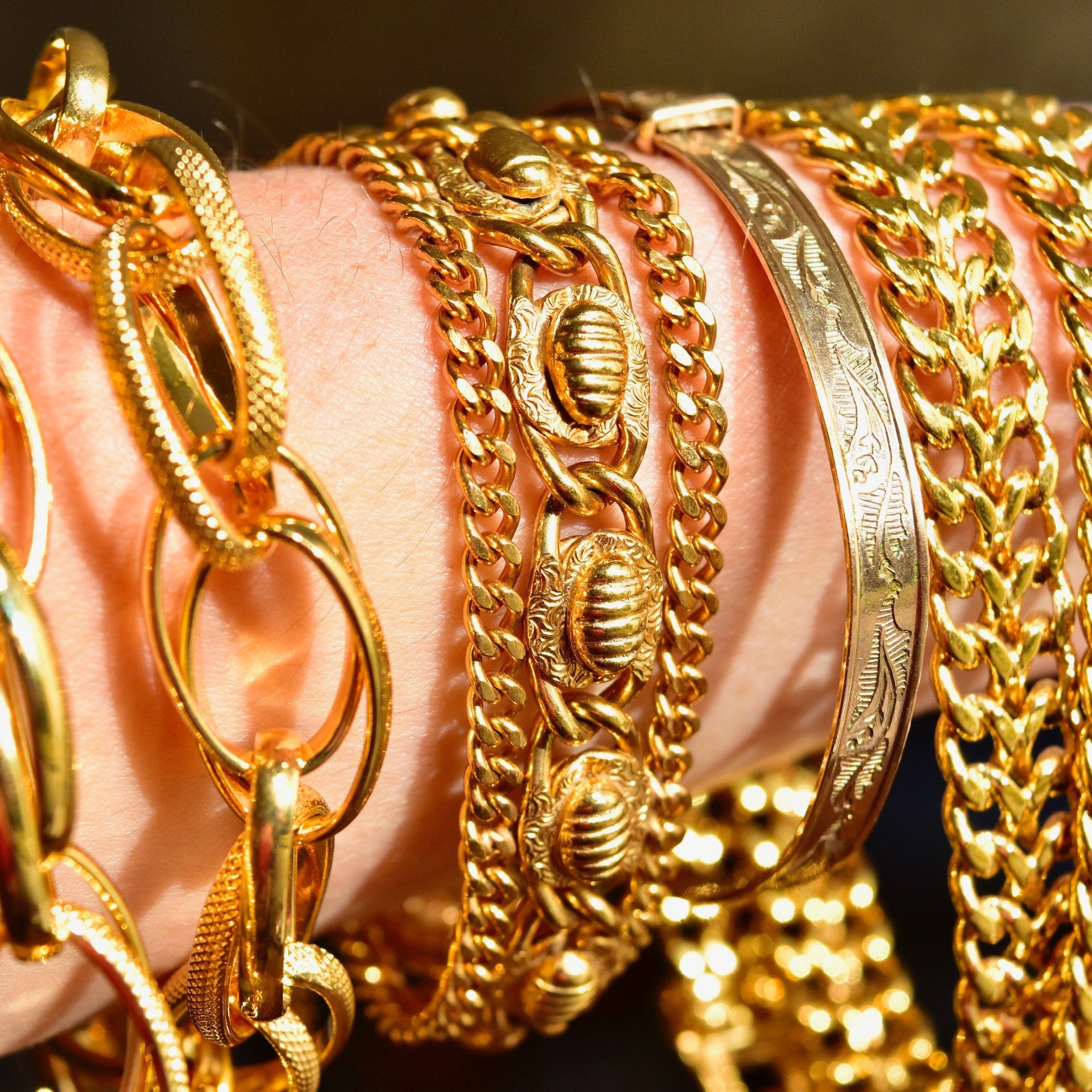 Vintage Mid-Century Gold Tone Beetle Link Bracelet, Chunky Multi-Row Link Chain, Curb Link Chains, Snap Clasp & Security Chain, 7 1/4"