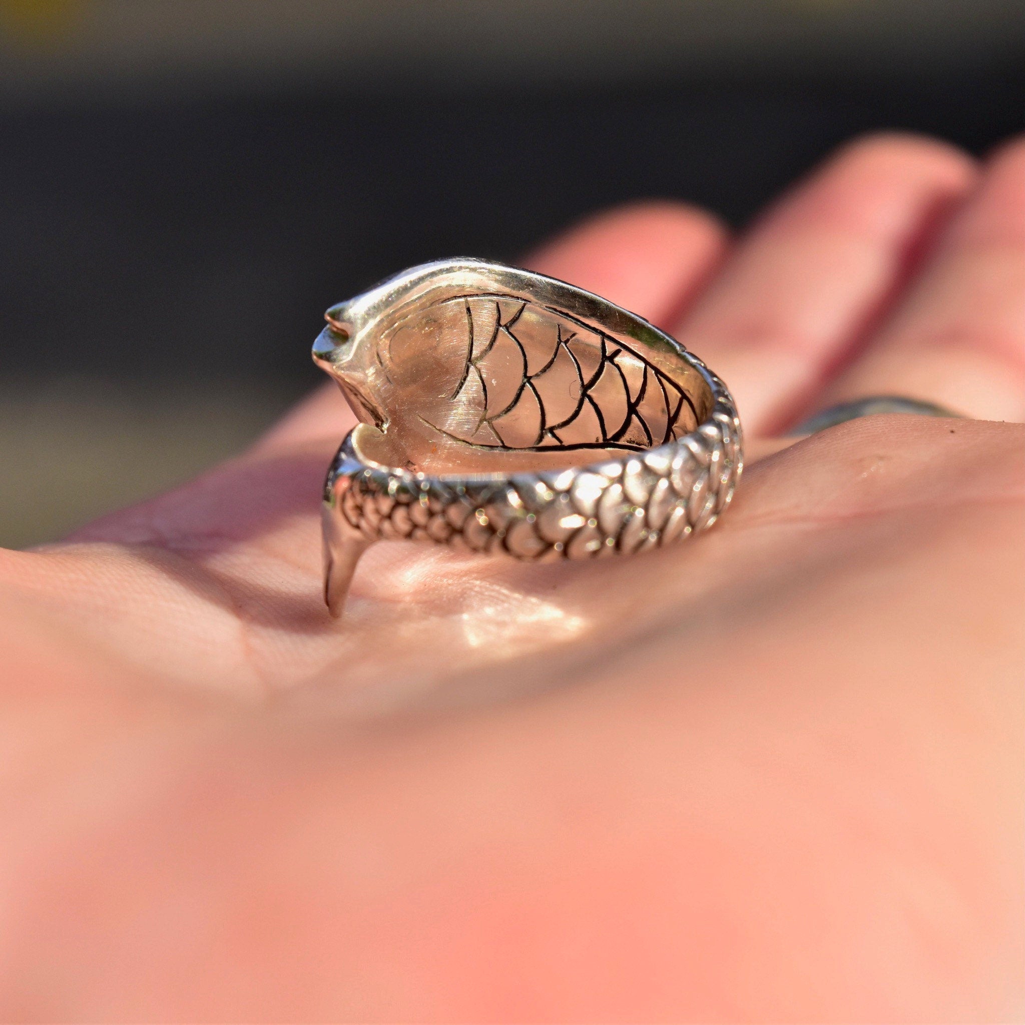 Vintage Hallmarked Sterling Silver + 18K Koi Fish Coil Ring, Scaled Silver Fish Ring, Lucky Carp Ring, Gold Eye Accents, Size 8 1/2 US