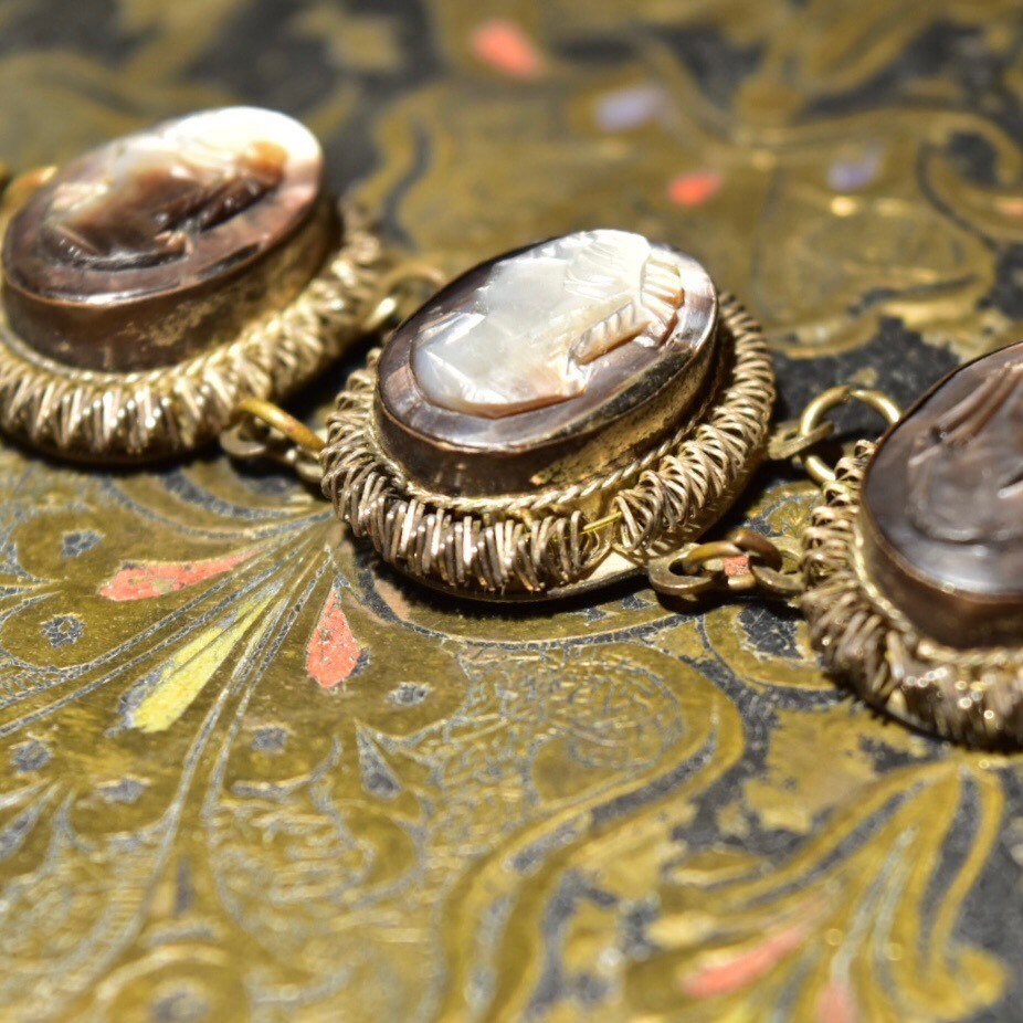 Italian 800 Silver Abalone Cameo Link Bracelet, Hand Carved Classic Relief Lady's Cameo, Sparkling Wire Wrap Settings, 7 1/2"