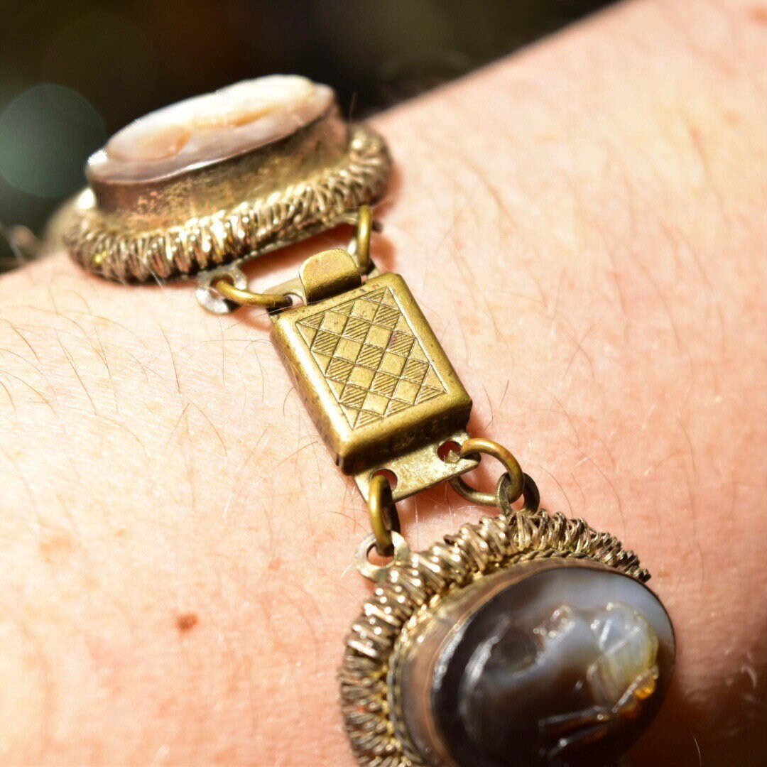 Italian 800 Silver Abalone Cameo Link Bracelet, Hand Carved Classic Relief Lady's Cameo, Sparkling Wire Wrap Settings, 7 1/2"
