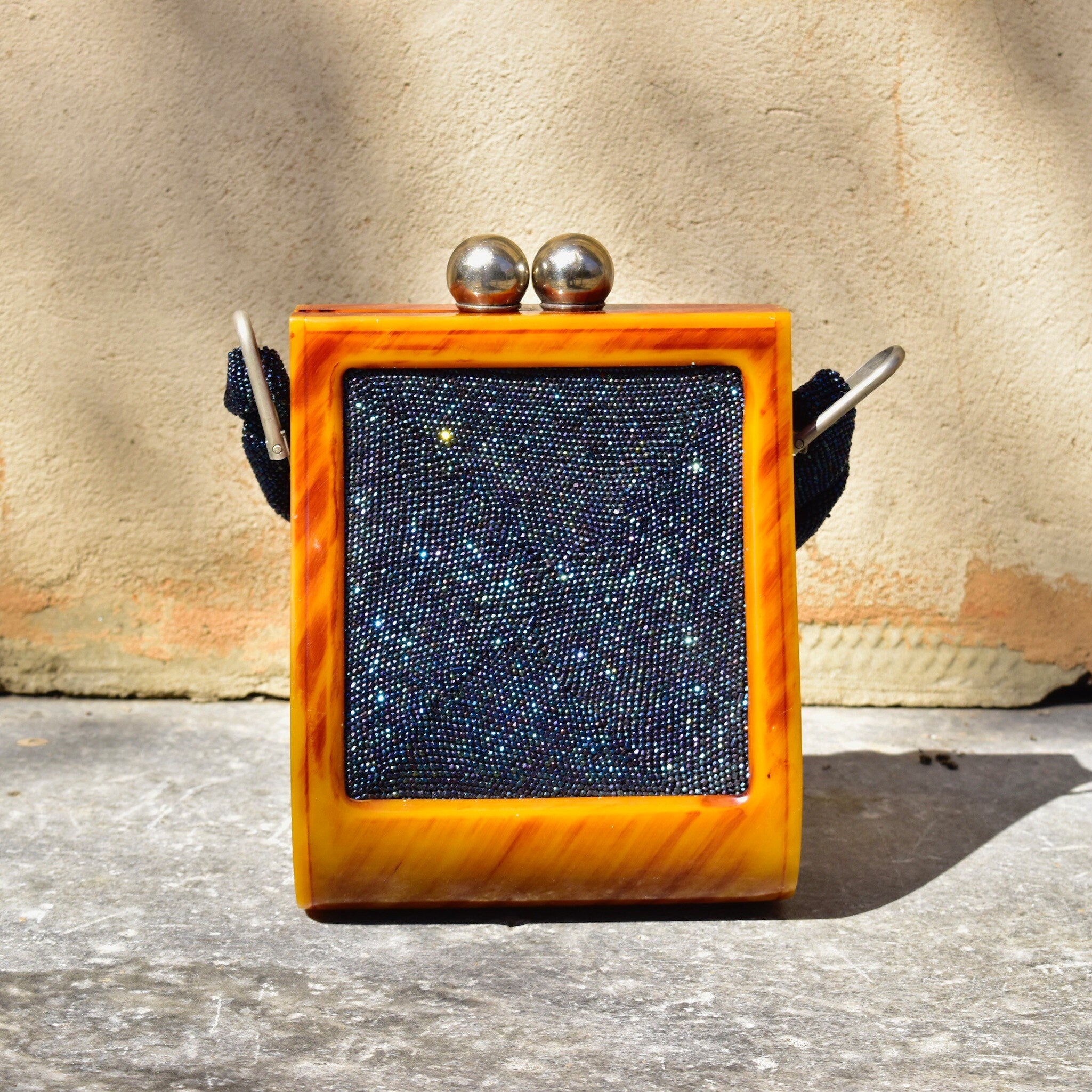 Vintage 1940's Beaded Bakelite Box Purse, Fre Mor Braided Top Handle Bag, Butterscotch Bakelite & Blue Lucite Beads, Large Kissing Clasp