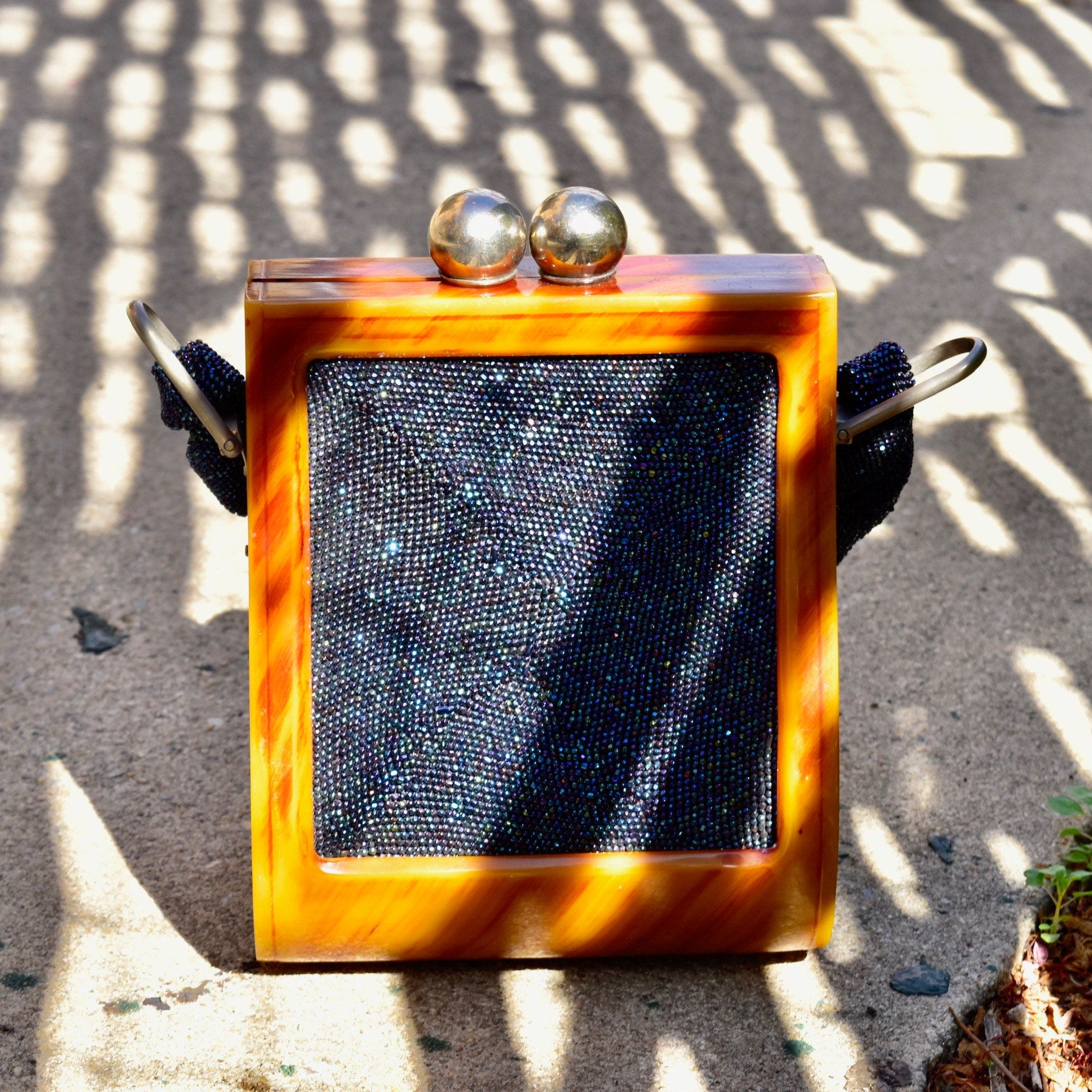 Vintage 1940's Beaded Bakelite Box Purse, Fre Mor Braided Top Handle Bag, Butterscotch Bakelite & Blue Lucite Beads, Large Kissing Clasp