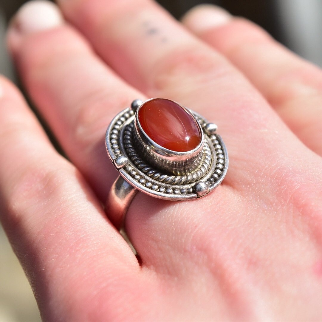 Vintage Bohemian Sterling Silver Carnelian Cabochon Ring, Woven Silver Setting, 925 Statement Ring, Size 6 3/4 US