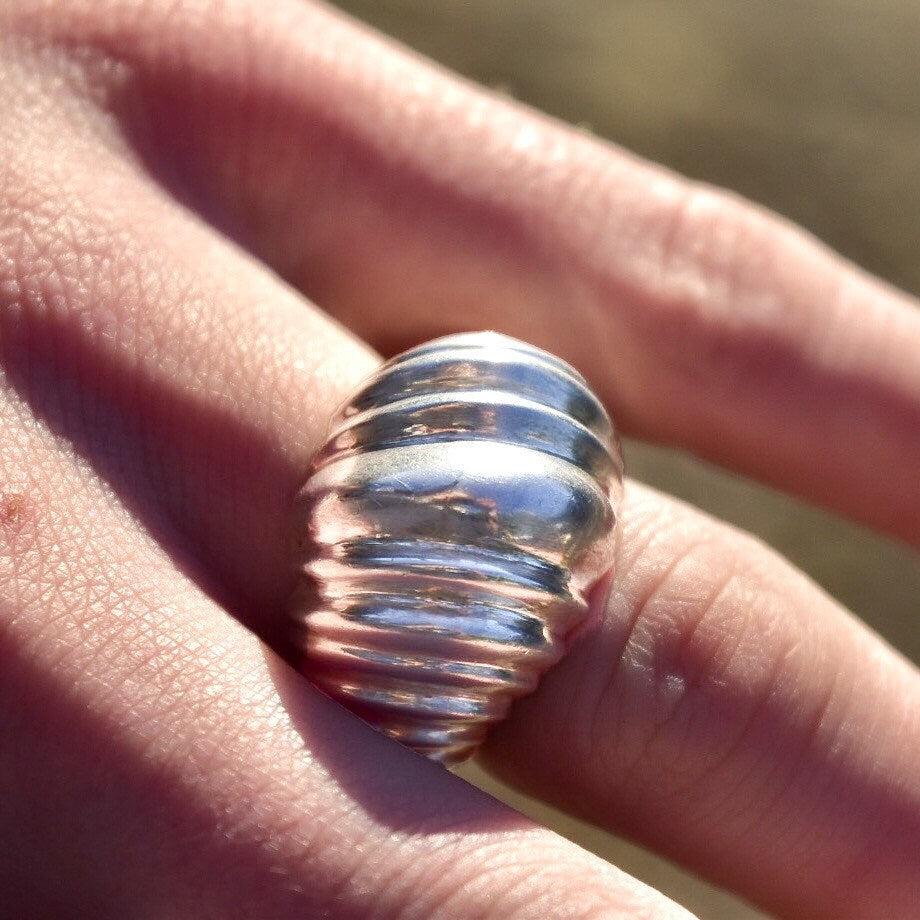 Vintage TAXCO Ribbed Sterling Silver Bombe Ring, Modernist Wavy Scalloped Dome Ring, 925 Mexico, Size 7 1/4 US