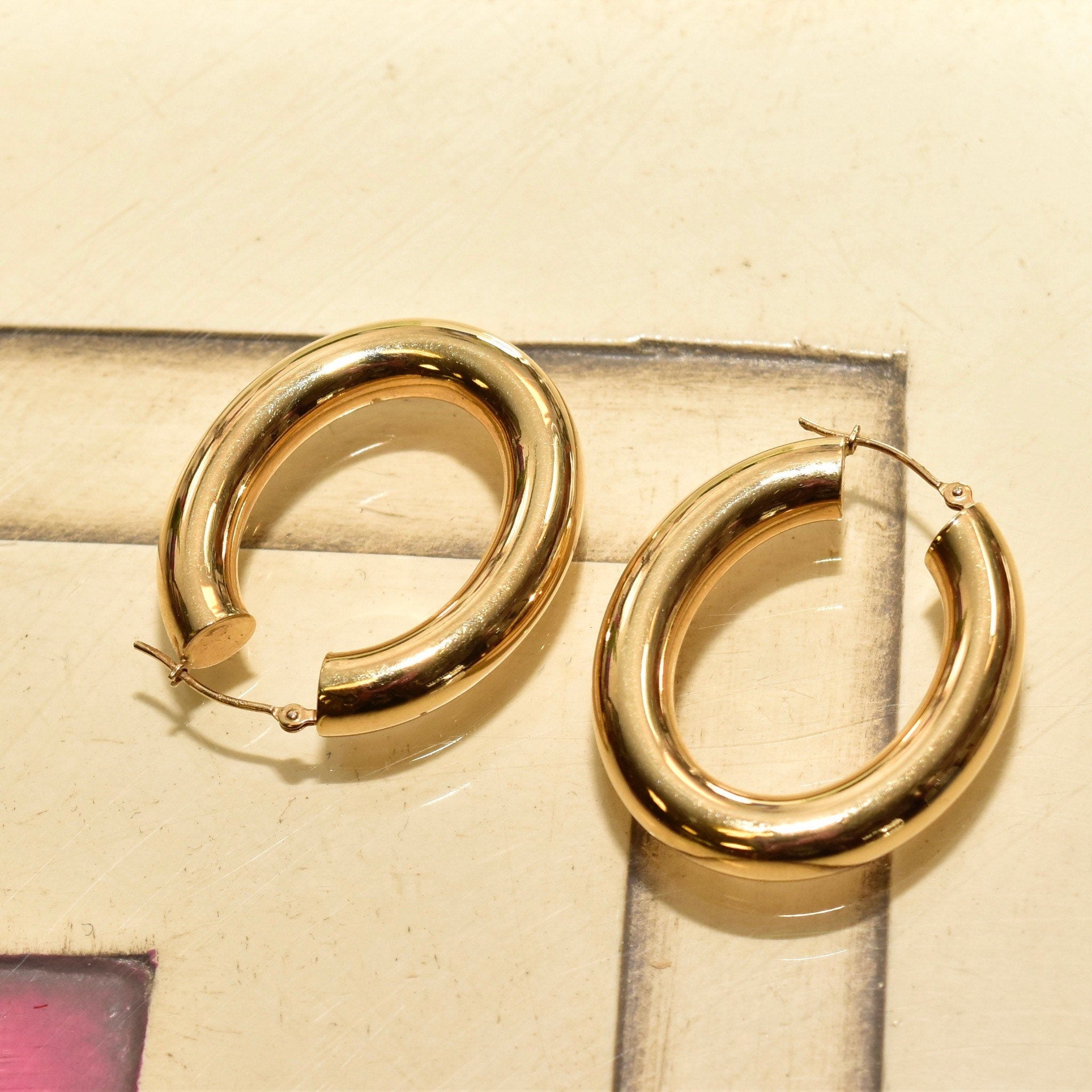 Vintage 14K Gold Oval Hoop Earrings, Polished Gold Tube Hoops, Lightweight, 585 Statement Earrings, 35mm