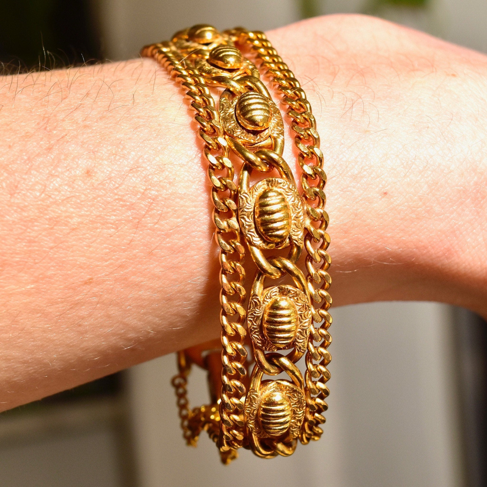 Vintage Mid-Century Gold Tone Beetle Link Bracelet, Chunky Multi-Row Link Chain, Curb Link Chains, Snap Clasp & Security Chain, 7 1/4"