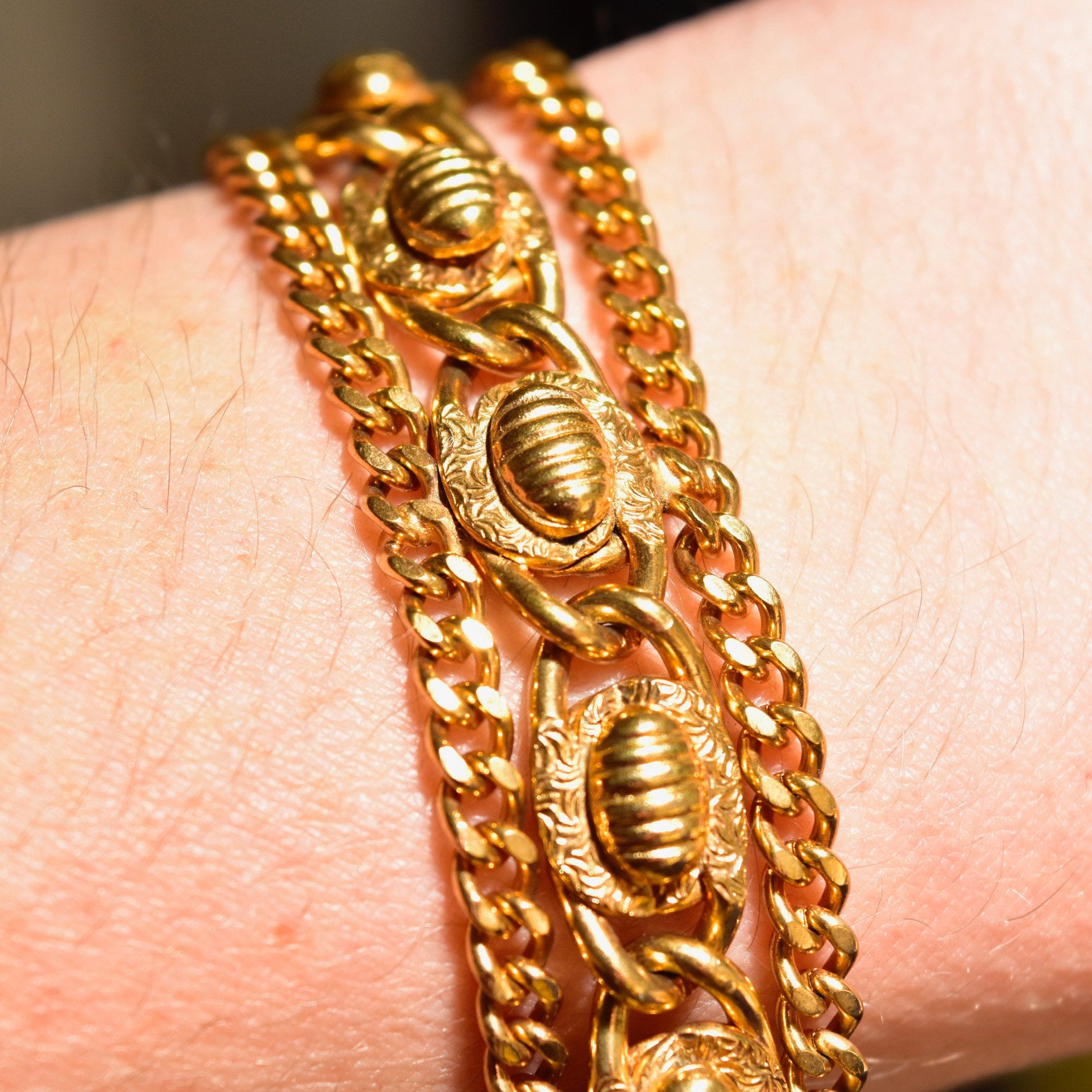 Vintage Mid-Century Gold Tone Beetle Link Bracelet, Chunky Multi-Row Link Chain, Curb Link Chains, Snap Clasp & Security Chain, 7 1/4"