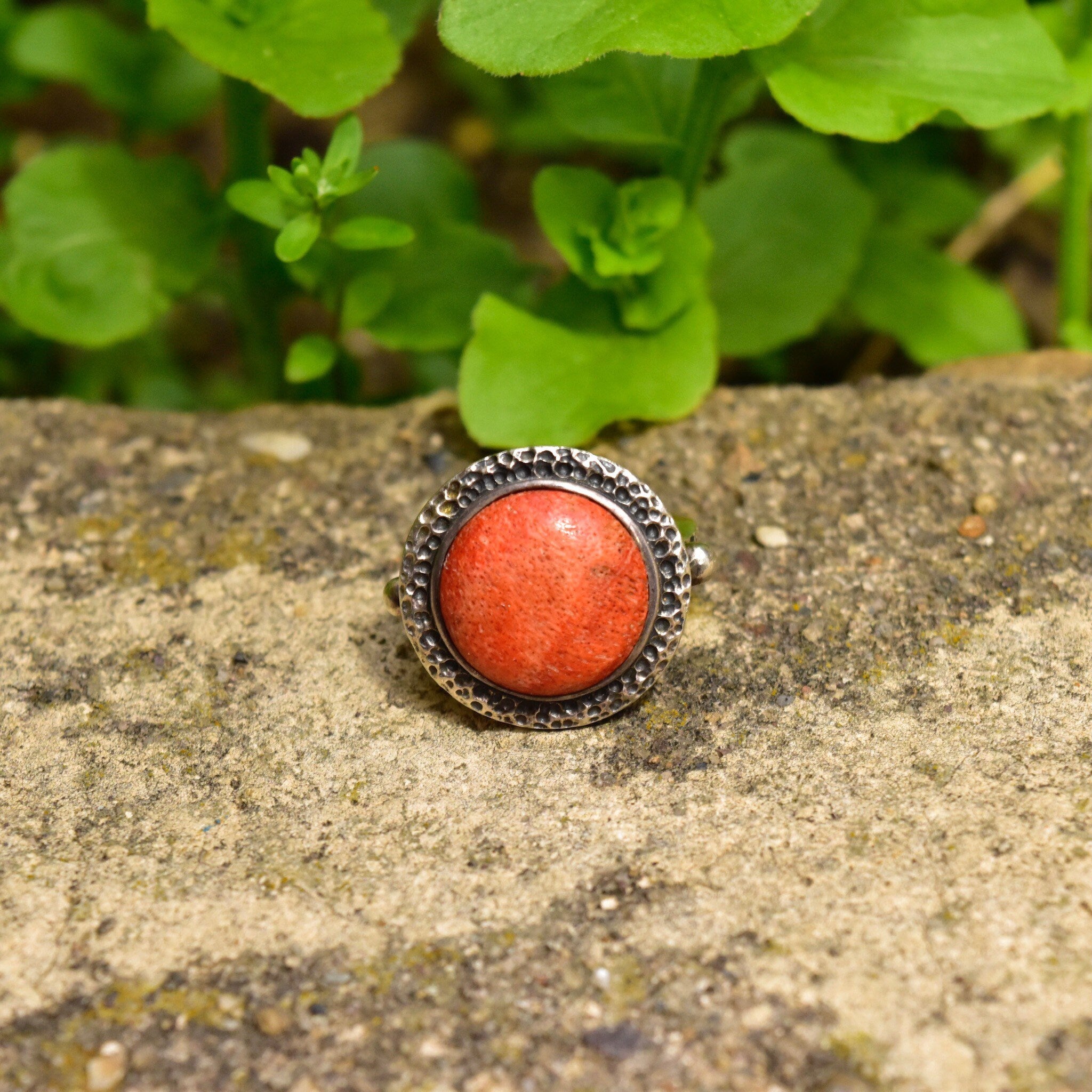 Vintage Hallmarked Sterling Silver Coral Cabochon Ring, Stipple Dot Textured Band & Setting, Natural Coral Gemstone, Bohemian, Size 7 US