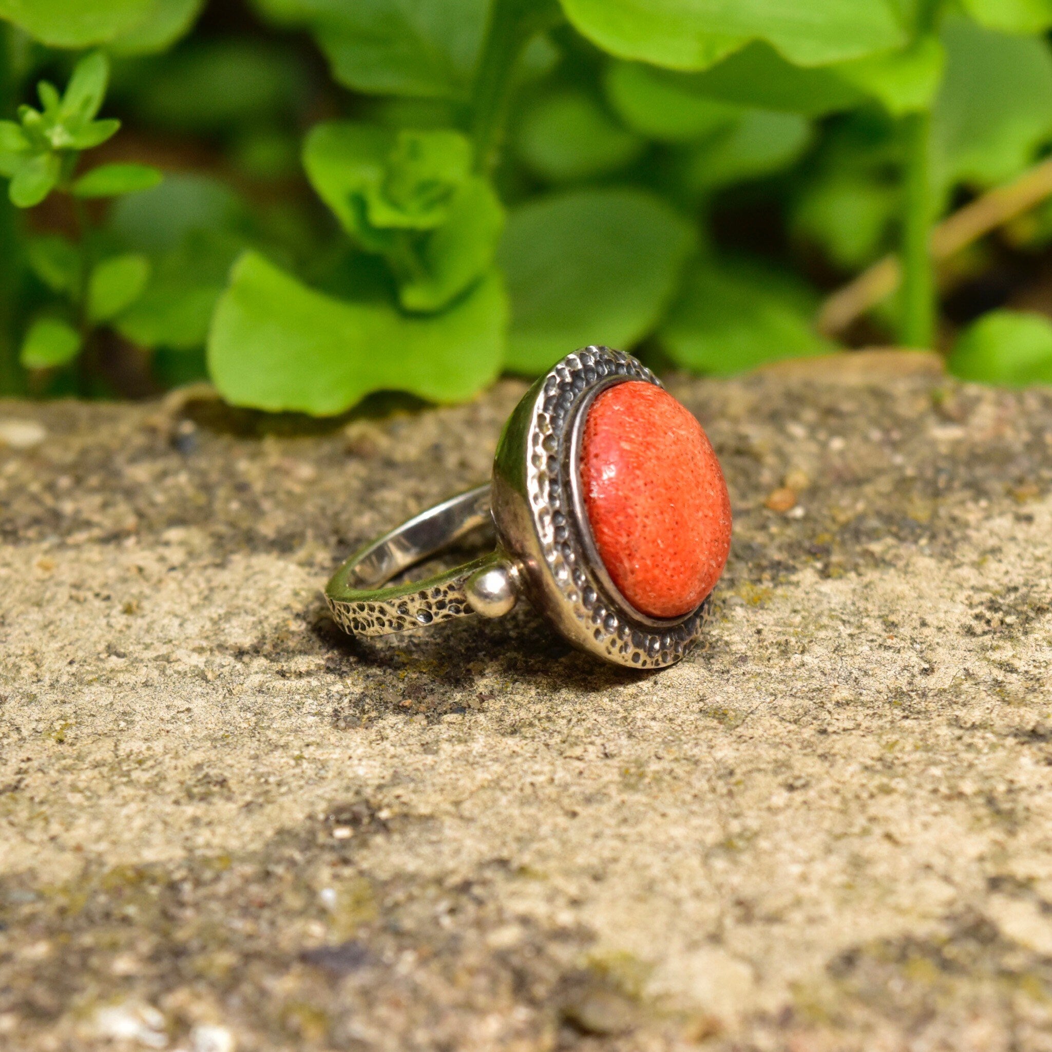Vintage Hallmarked Sterling Silver Coral Cabochon Ring, Stipple Dot Textured Band & Setting, Natural Coral Gemstone, Bohemian, Size 7 US
