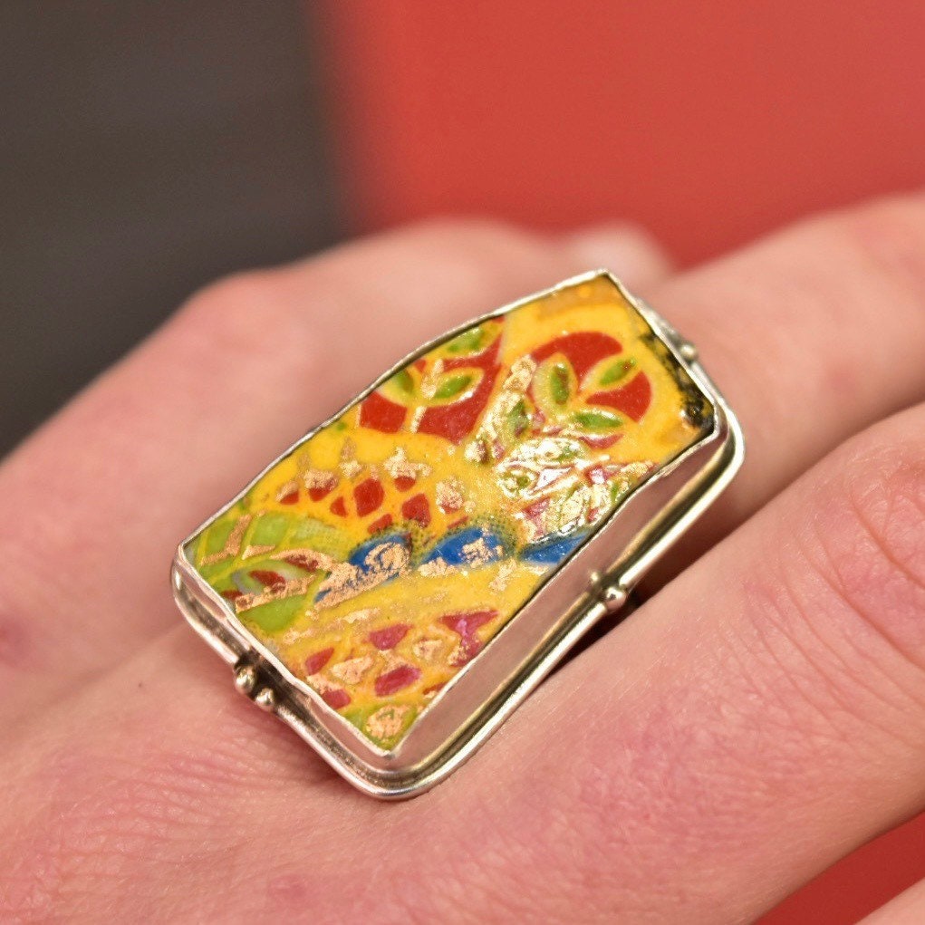 Vintage Artisan Sterling Silver Hand Painted Stone Statement Ring, Colorful Yellow Painted Scene, Wide Floral/Bamboo Band, Size 8 1/2 US