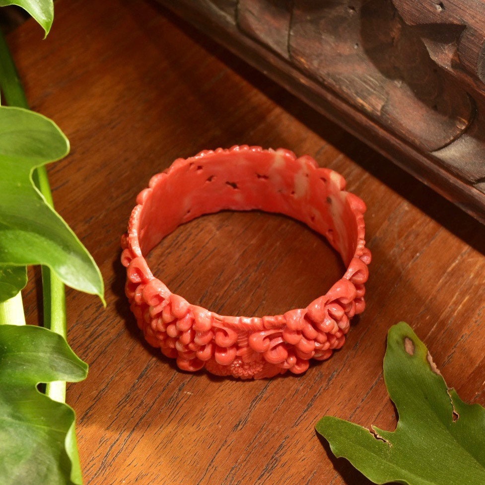 Vintage Floral Carved Celluloid Coral Bangle Bracelet, Wide Orange Bangle, Intricate Floral Designs, Stacking Bracelets, 8 L