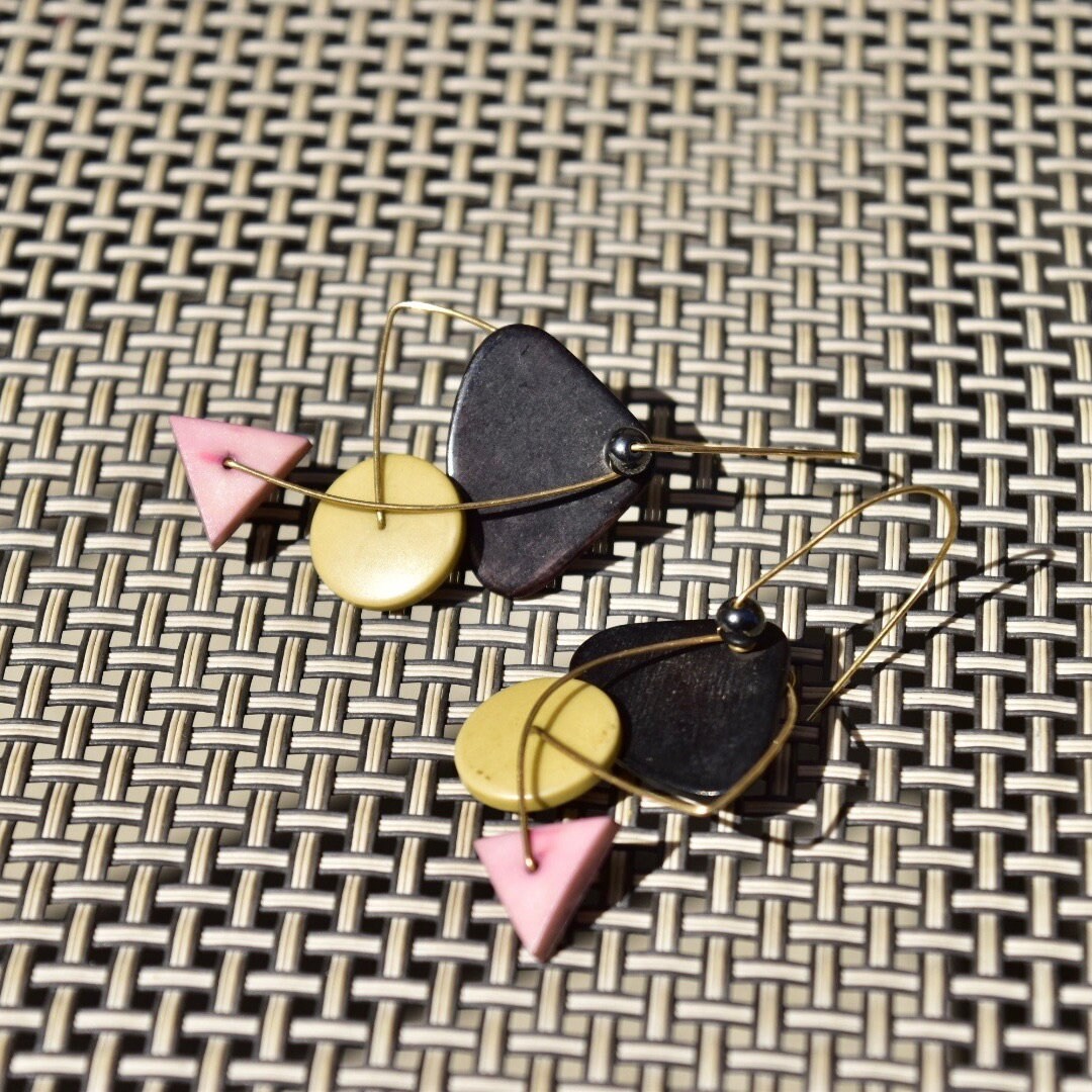 Vintage Abstract Modernist Gold Toned Wire Dangle Earrings, Geometric Shape Earrings, Pastel Retro Earrings, Gold Contemporary Earrings