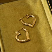 Vintage 14K Gold Hammered Heart Hoop Earrings, Textured Yellow Gold Hoops, Cute 585 Heart Earrings, 22mm