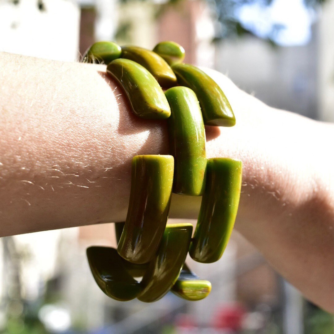 Vintage Chunky Green Bakelite Cuff Bracelet, Vintage Jewelry, Bakelite Jewelry, Marble Jewelry, Plastic, Green Bracelet