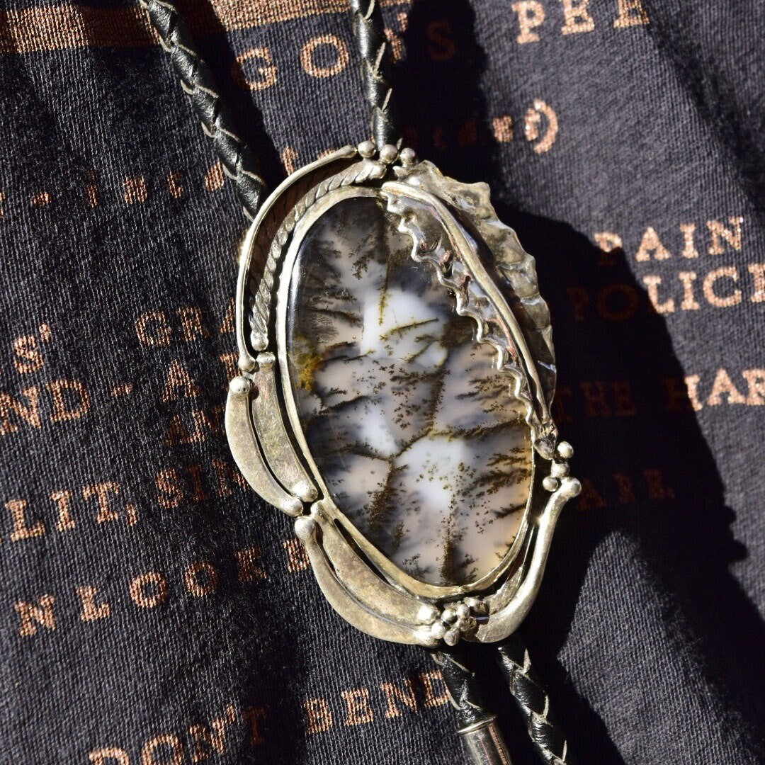 Vintage Sterling Silver Moss Agate Bolo Tie, Stand Sterling Bolo Tie, Moss Agate Cabochon, 20.75" L
