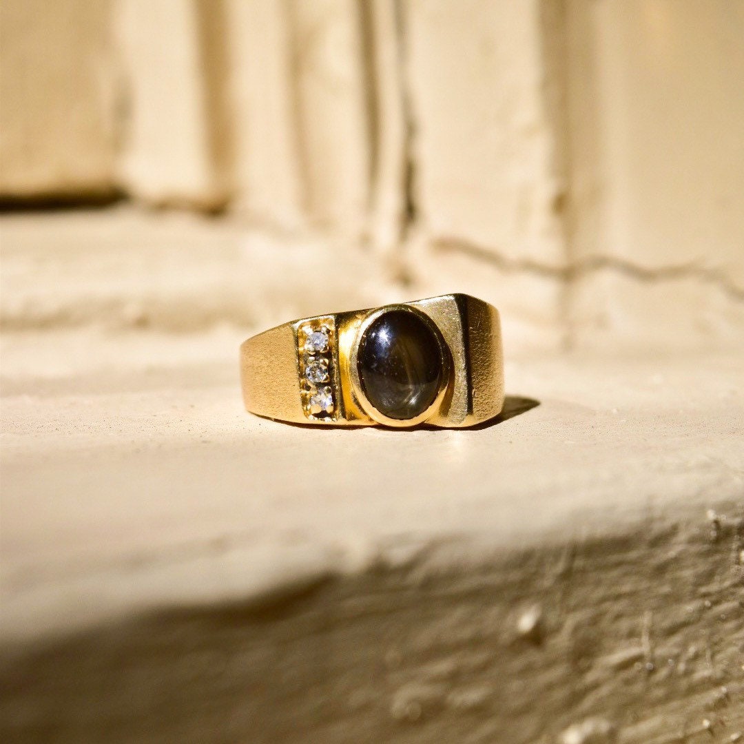 Modernist 10K Black Star Sapphire Diamond Accent Ring, Asymmetric Design, Satin Gold Finish, 9 1/4 US