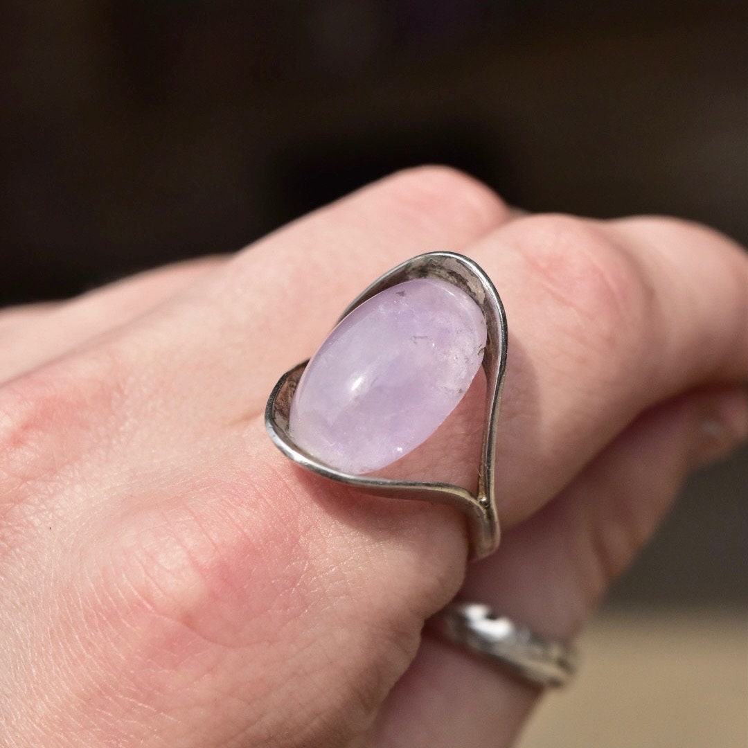 Vintage Silver Rose Quartz Cabochon Ring, Bohemian Silver Band, Artisan Gemstone Jewelry, Size 9 1/4 US