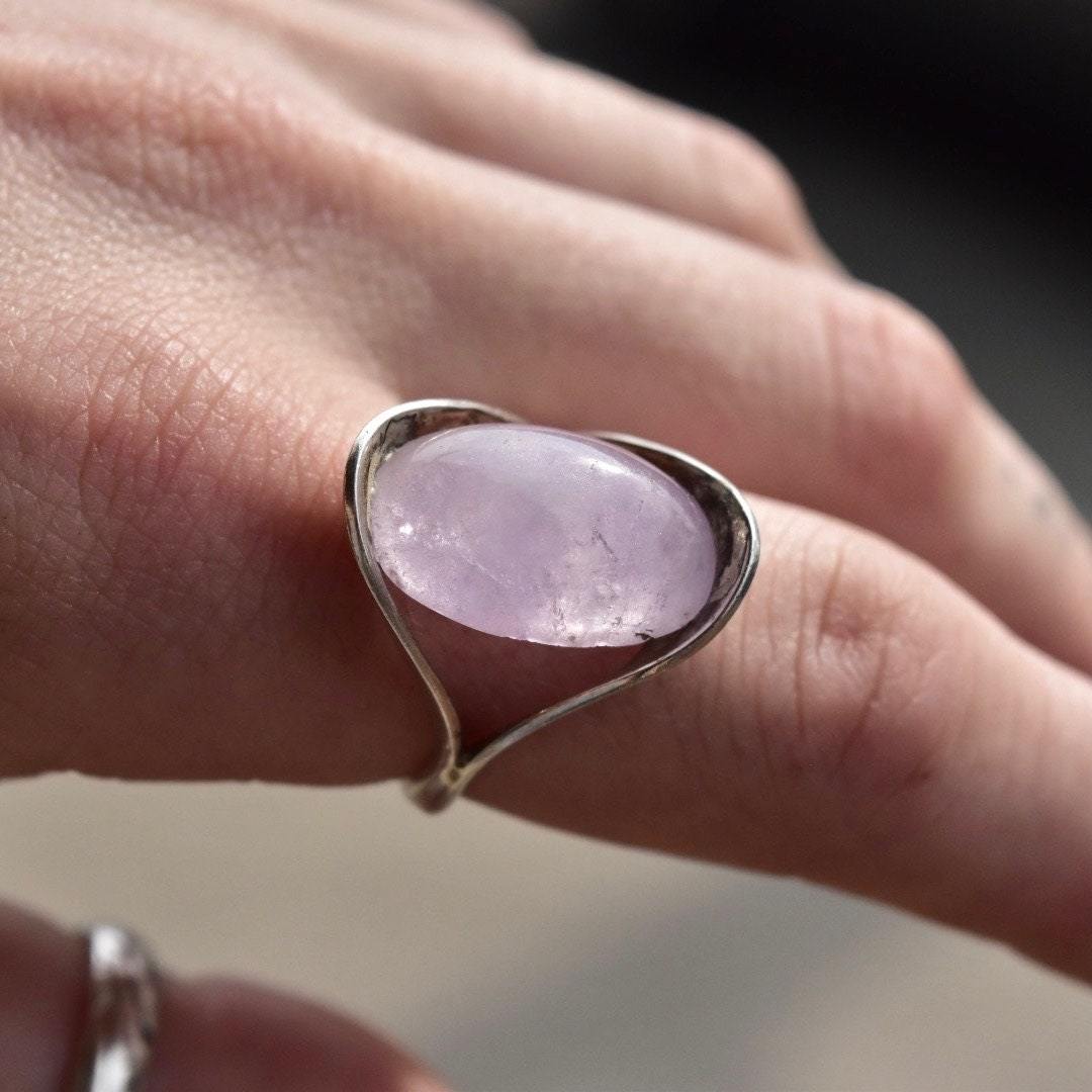 Vintage Silver Rose Quartz Cabochon Ring, Bohemian Silver Band, Artisan Gemstone Jewelry, Size 9 1/4 US
