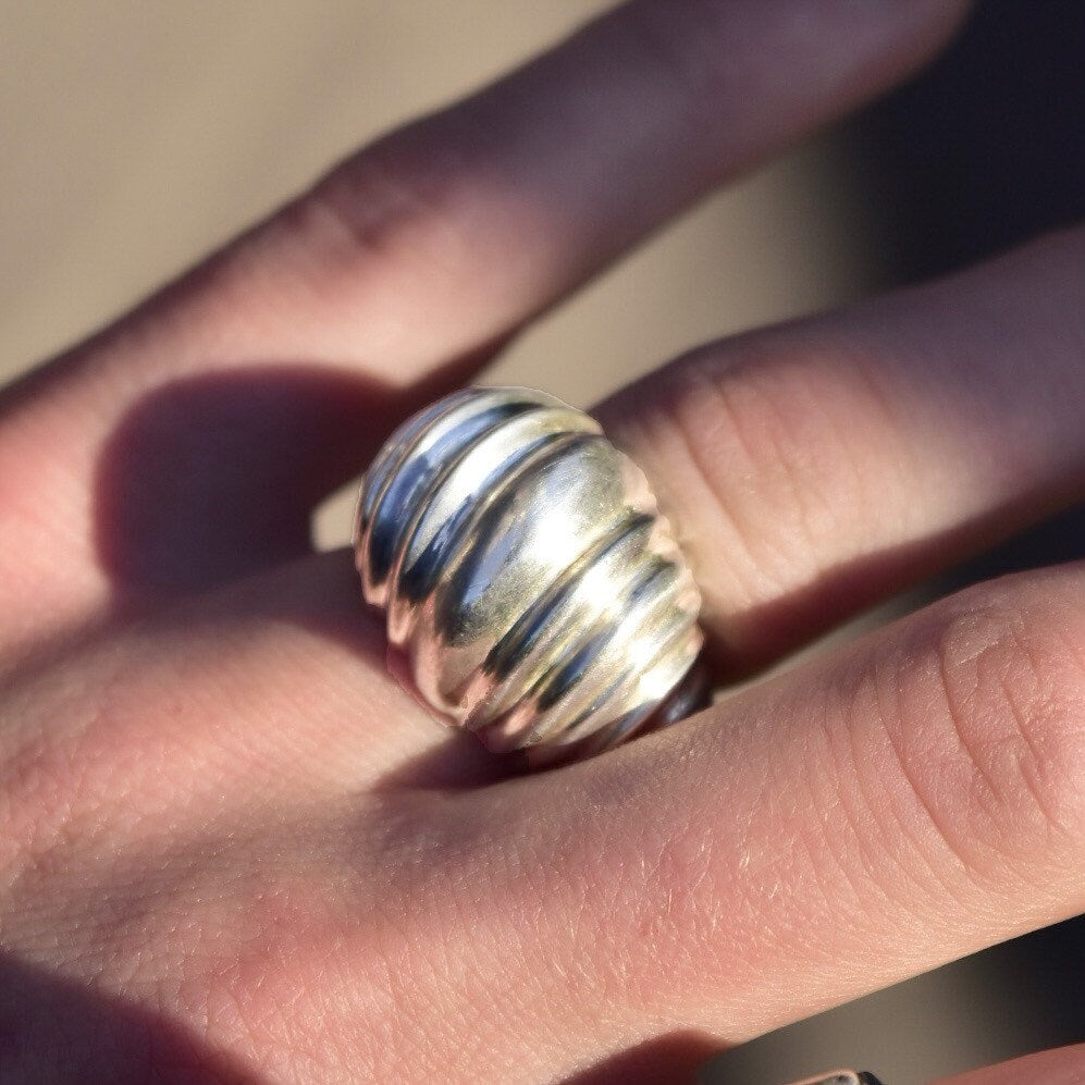 Vintage TAXCO Ribbed Sterling Silver Bombe Ring, Modernist Wavy Scalloped Dome Ring, 925 Mexico, Size 7 1/4 US
