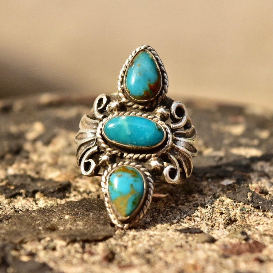 Vintage Silver Triple Turquoise Ring, Elongated Gemstone Ring, Turquoise Ring, Size 5 3/4 US