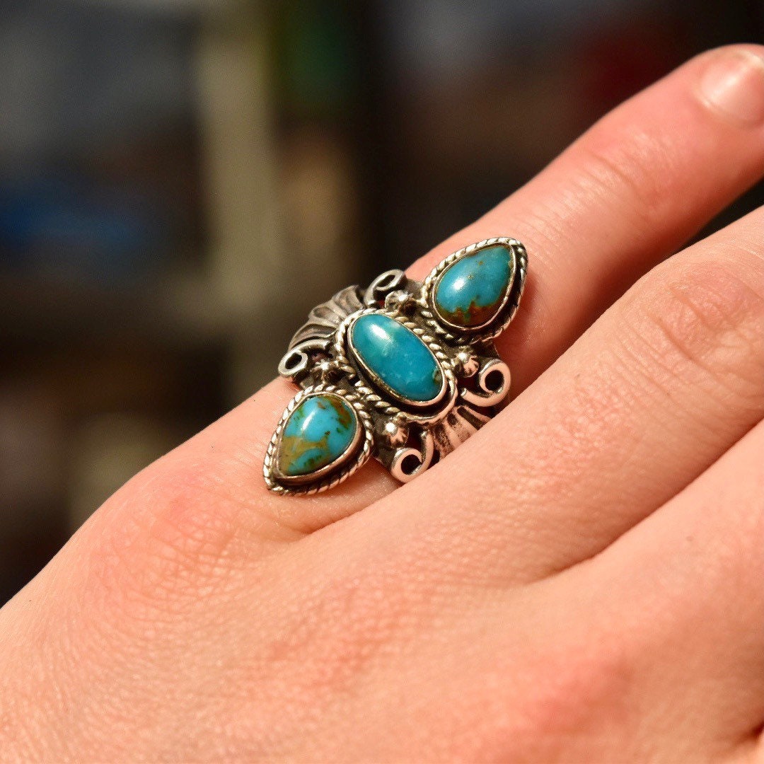 Vintage Silver Triple Turquoise Ring, Elongated Gemstone Ring, Turquoise Ring, Size 5 3/4 US
