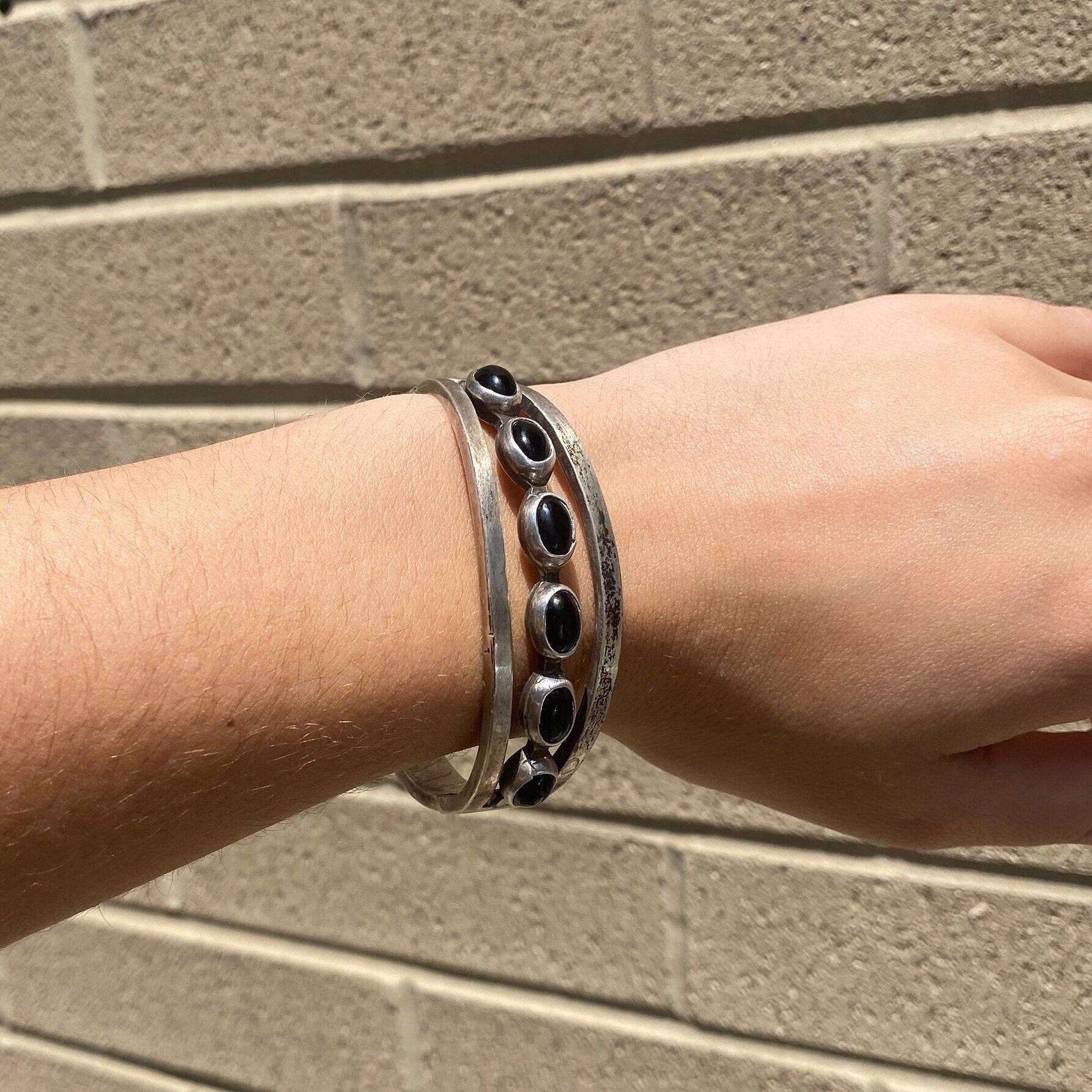 Vintage TAXCO Modernist Sterling Silver Onyx Cuff Bracelet, Closed Cuff With Black Gemstones, 925 Onyx Bracelet, Mexico 925 Jewelry, 7"