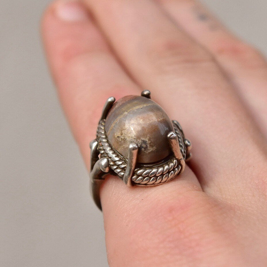 Vintage Bohemian Sterling Silver Rhodochrosite Cabochon Ring, Woven Silver Setting, 925 Statement Ring, Size 6 3/4 US