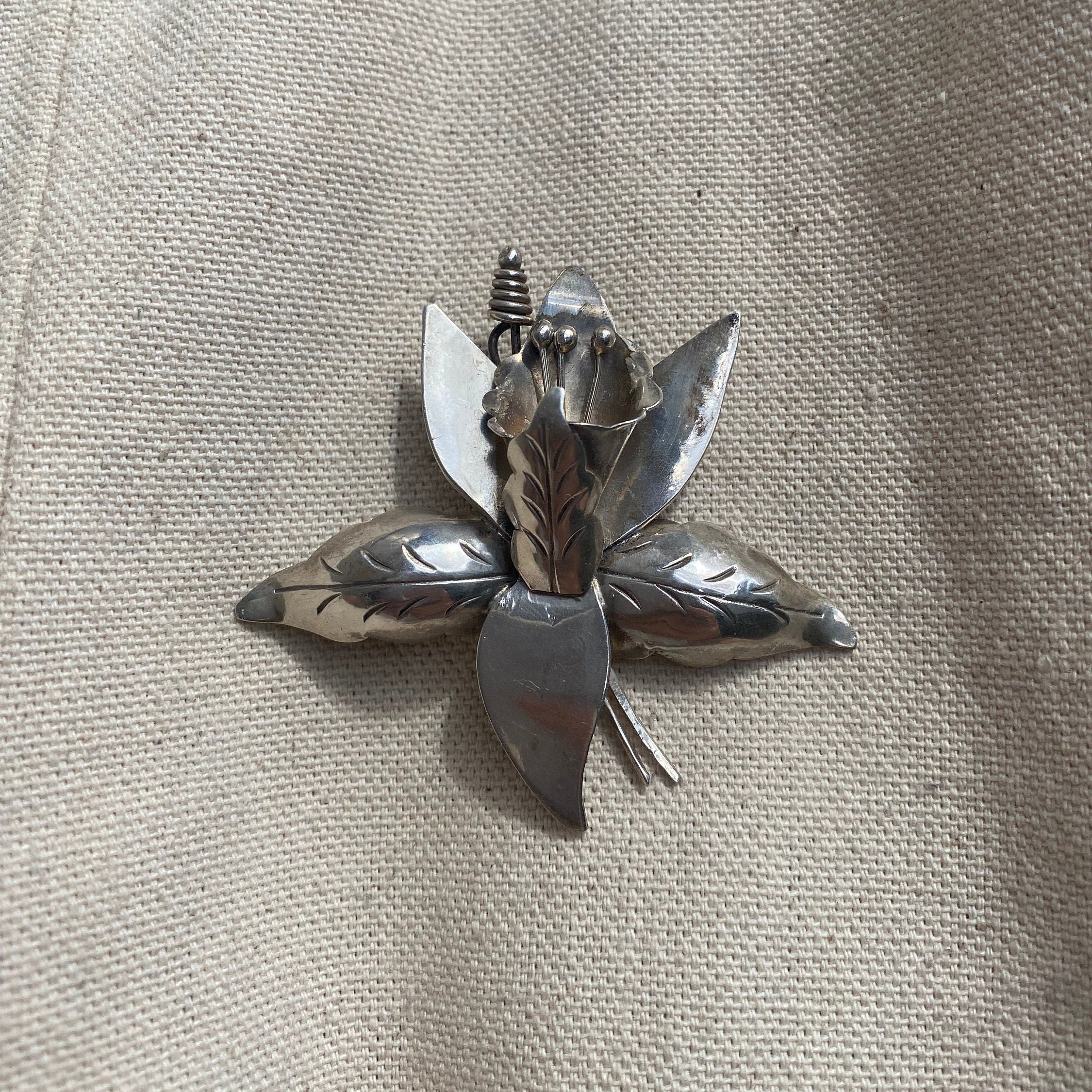 Vintage TAXCO Sterling Silver Lily Flower Brooch, Large Silver Flower Brooch, 925 Statement Accessory, Mexico 925 TC-84, 60mm
