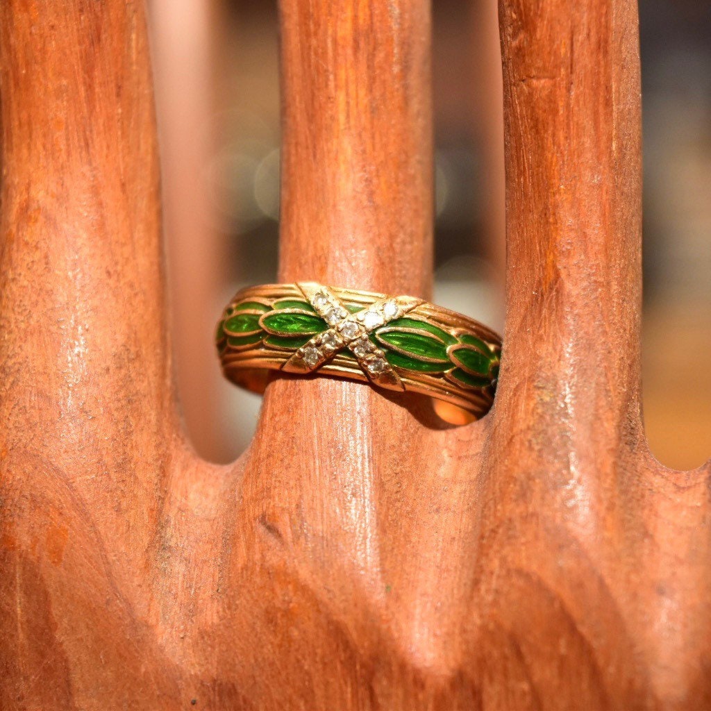 Vintage MMA 14K Gold Green Enamel Diamond Chip Band Ring, Layered Guilloche Enamel, Diamond Pave 'X', 8mm Gold Band, Size 9 US