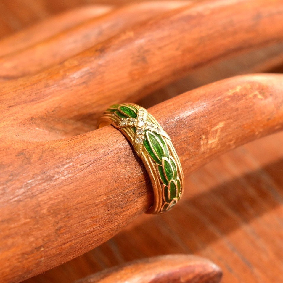 Vintage MMA 14K Gold Green Enamel Diamond Chip Band Ring, Layered Guilloche Enamel, Diamond Pave 'X', 8mm Gold Band, Size 9 US