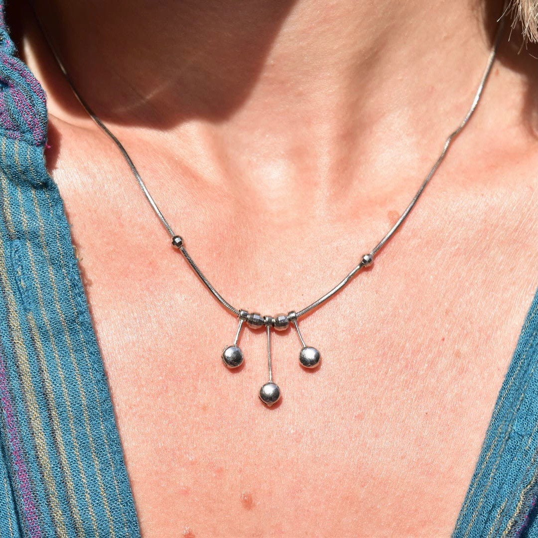 Vintage Modernist Italian 14K White Gold Tassel Necklace, Multi-Bead Tassel Pendant, 1mm Seamless Gold Snake Chain, 17" L