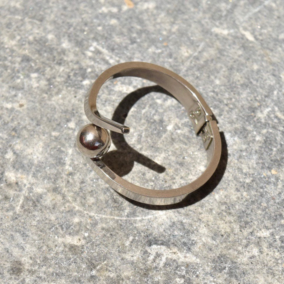 Vintage Modernist Sterling Silver Bypass Clamper Cuff Bracelet, Silver Ball Embellishment, Space Age, Mod Bracelet, 5 3/4" L