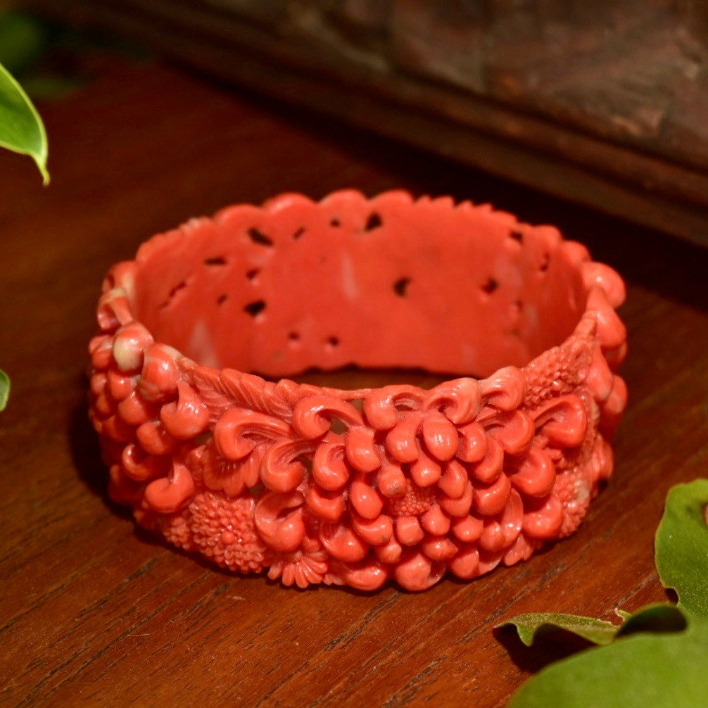 Vintage Floral Carved Celluloid Coral Bangle Bracelet, Wide Orange Bangle, Intricate Floral Designs, Stacking Bracelets, 8 L