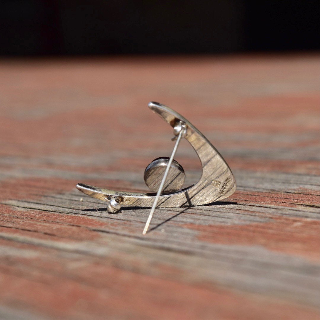 Vintage 1960's Danish Modernist Sterling Silver Amethyst Brooch Pin, Arne Johansen 925 Denmark, Iconic Boomerang Design, 1 1/2
