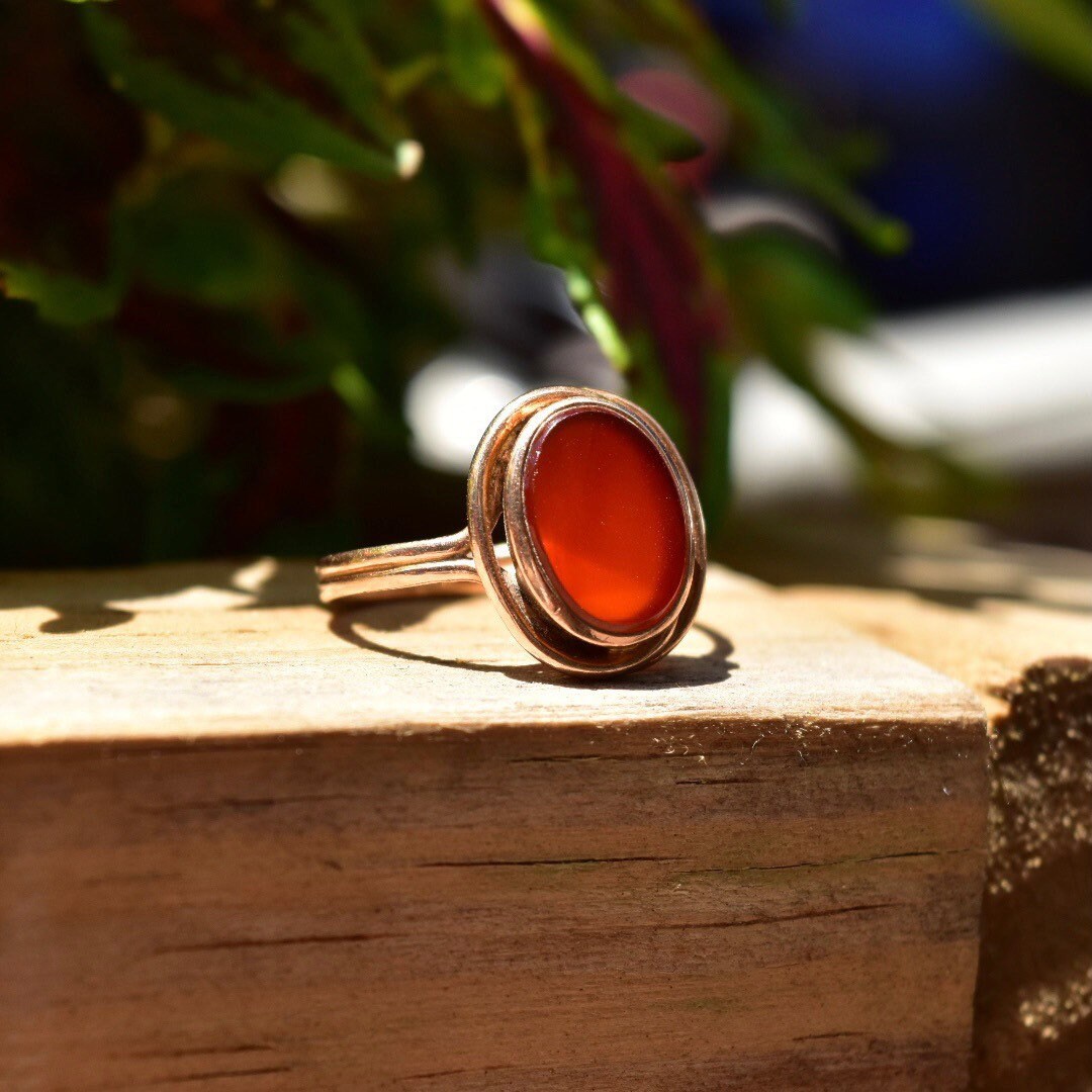Vintage 14K Gold Carnelian Ring, Modernist Gold Ring, Translucent Red Gemstone, Size 7 US