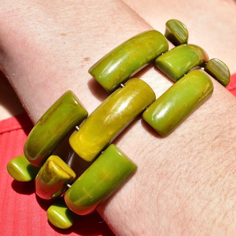 Vintage Chunky Green Bakelite Cuff Bracelet, Vintage Jewelry, Bakelite Jewelry, Marble Jewelry, Plastic, Green Bracelet