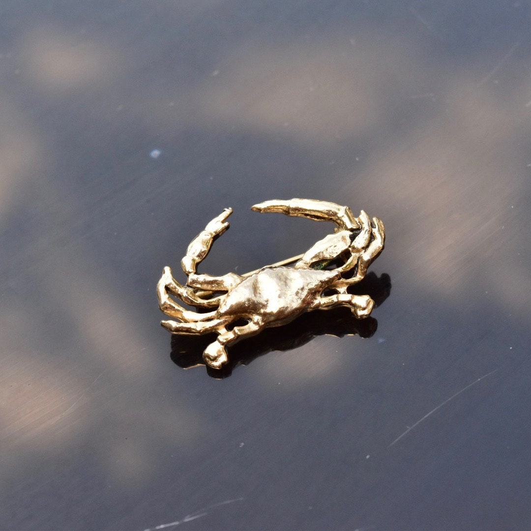 Vintage Gold-Toned Crab Brooch, Cute Crab Pin, Cancer Crab Pin, Zodiac Jewelry, Cancer Season, Jacket/Purse Pin, 40mm